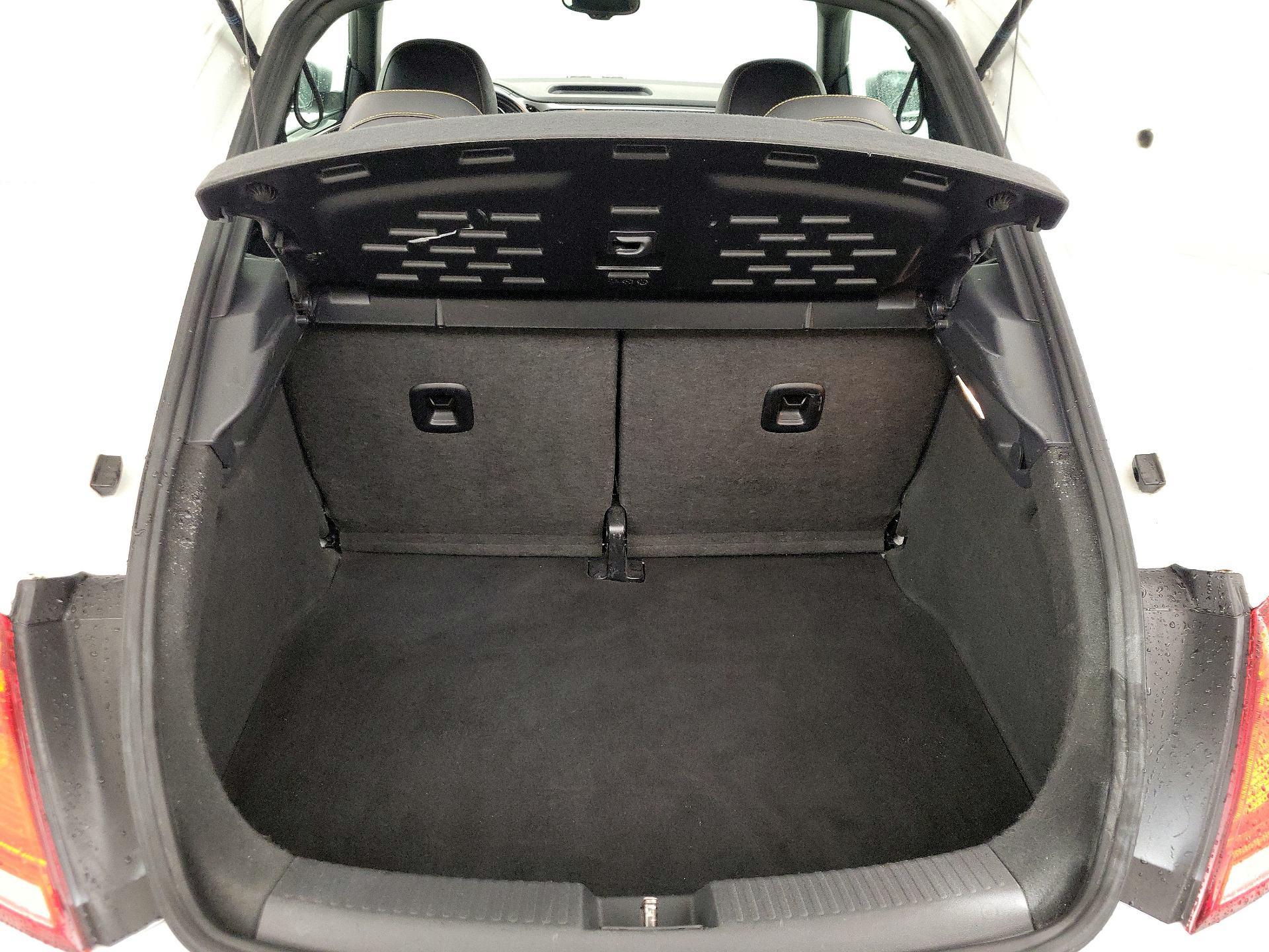 Thumbnail: 2016 Volkswagen Beetle - 20