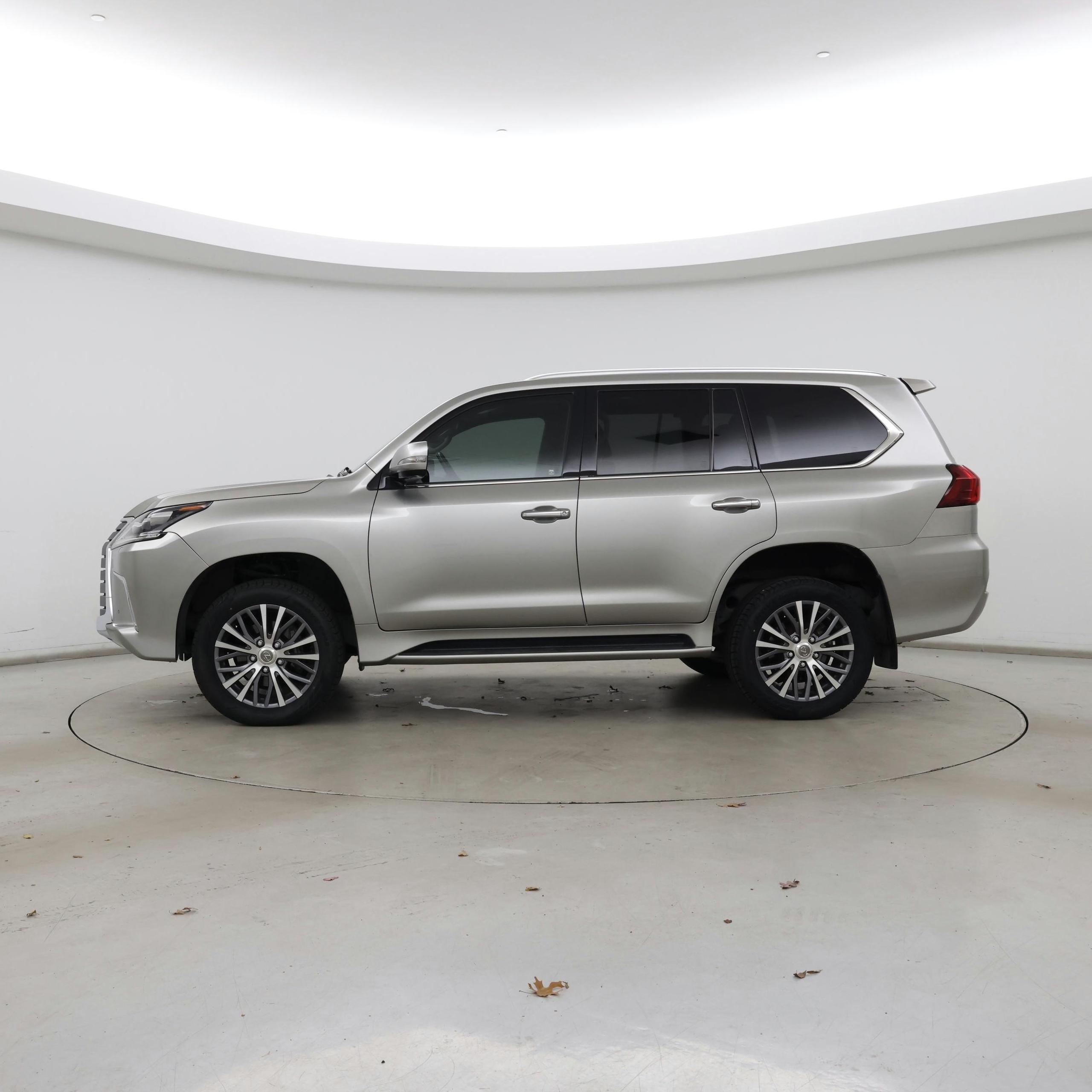 Thumbnail: 2019 Lexus LX - 3