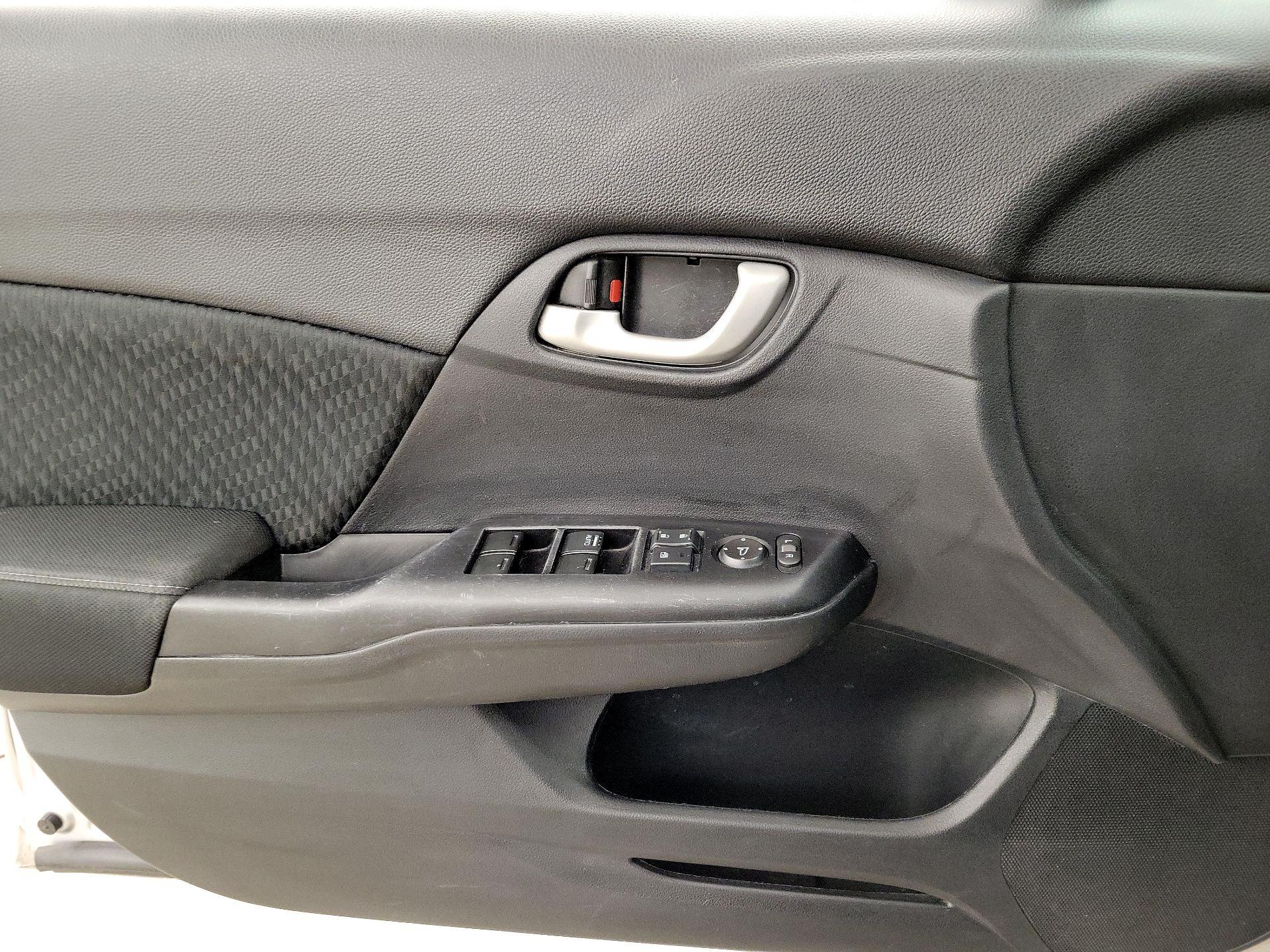 Thumbnail: 2015 Honda Civic - 12