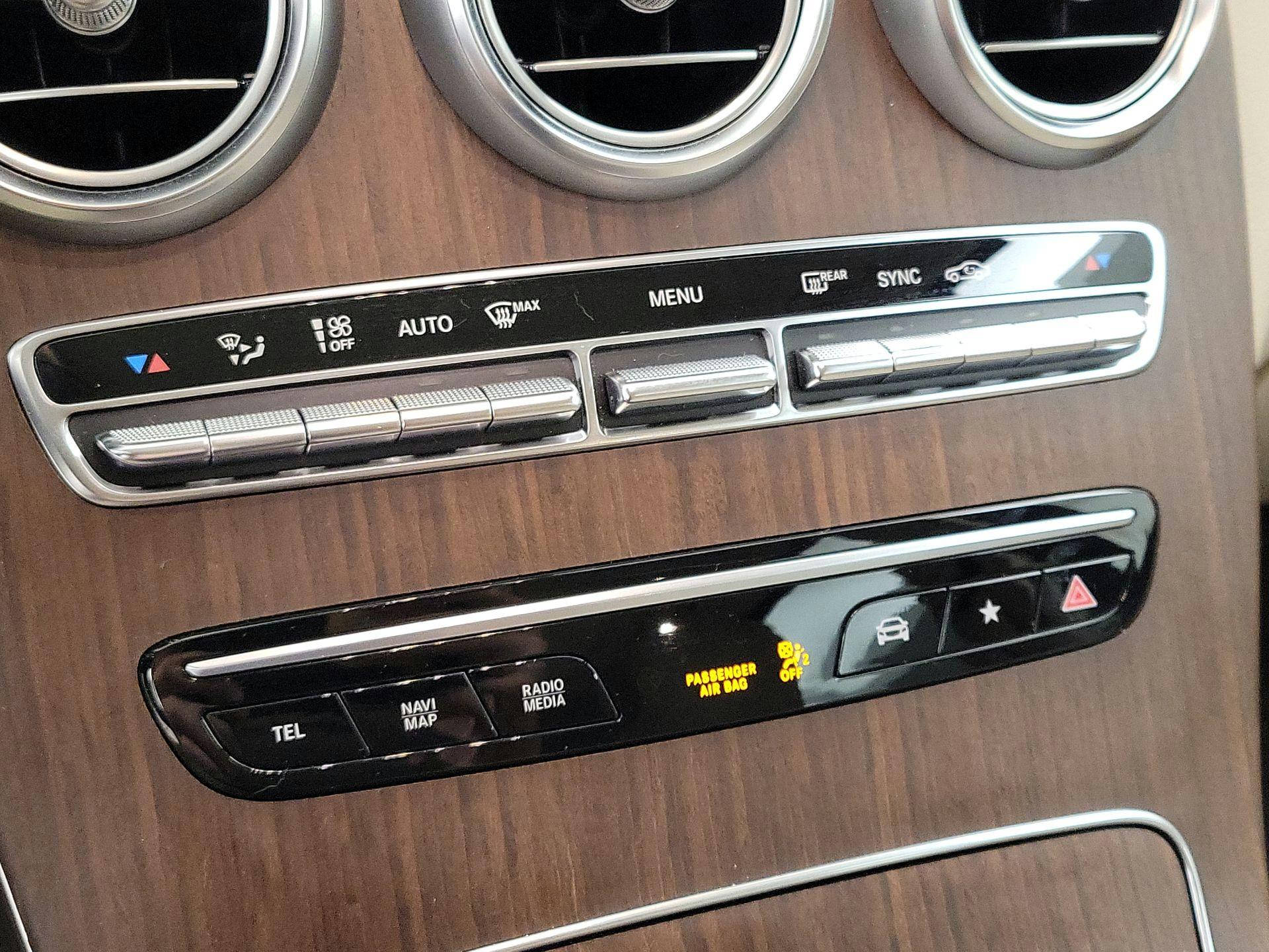 Thumbnail: 2022 Mercedes-Benz GLC - 17