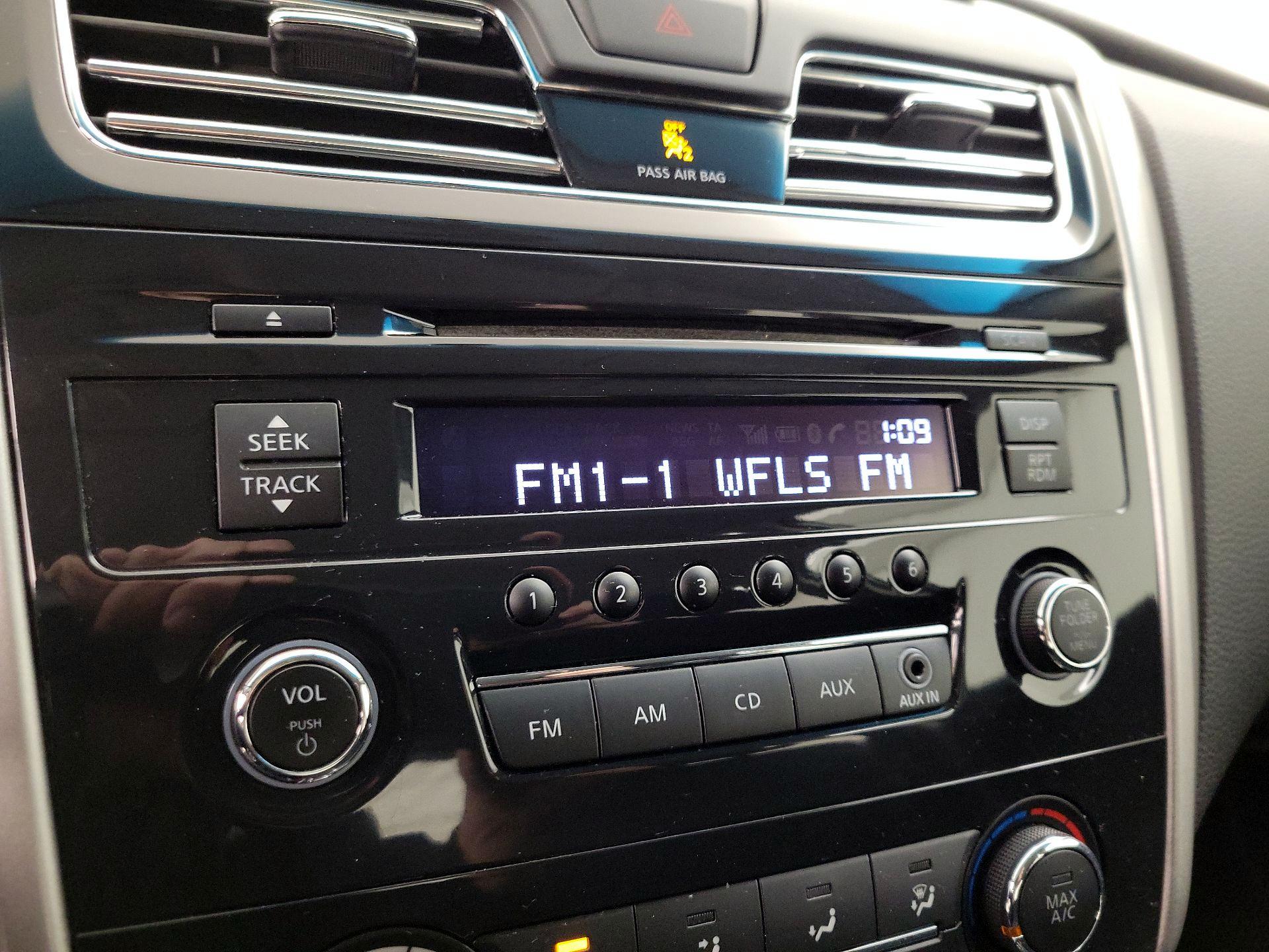 Thumbnail: 2014 Nissan Altima - 14