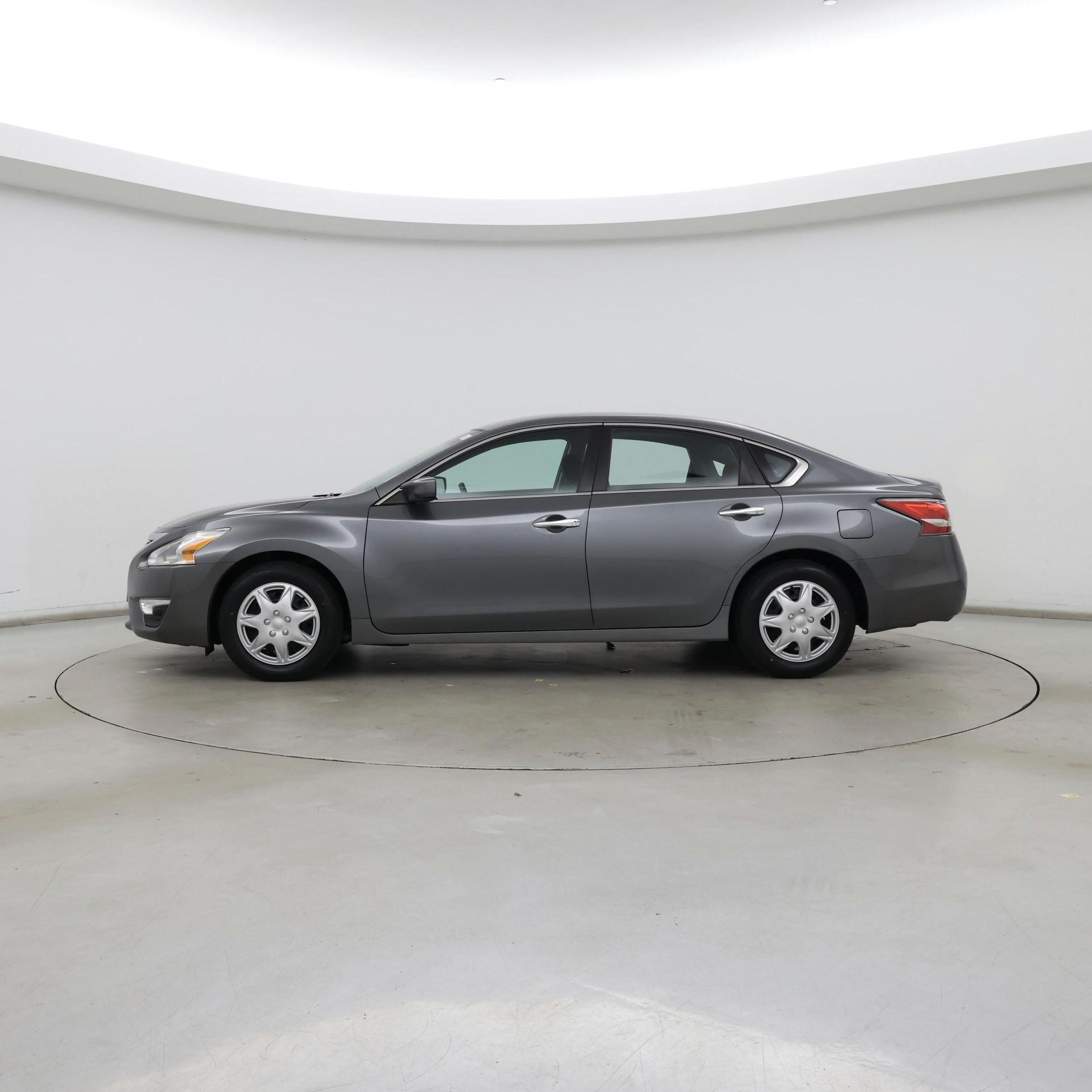 Thumbnail: 2014 Nissan Altima - 3