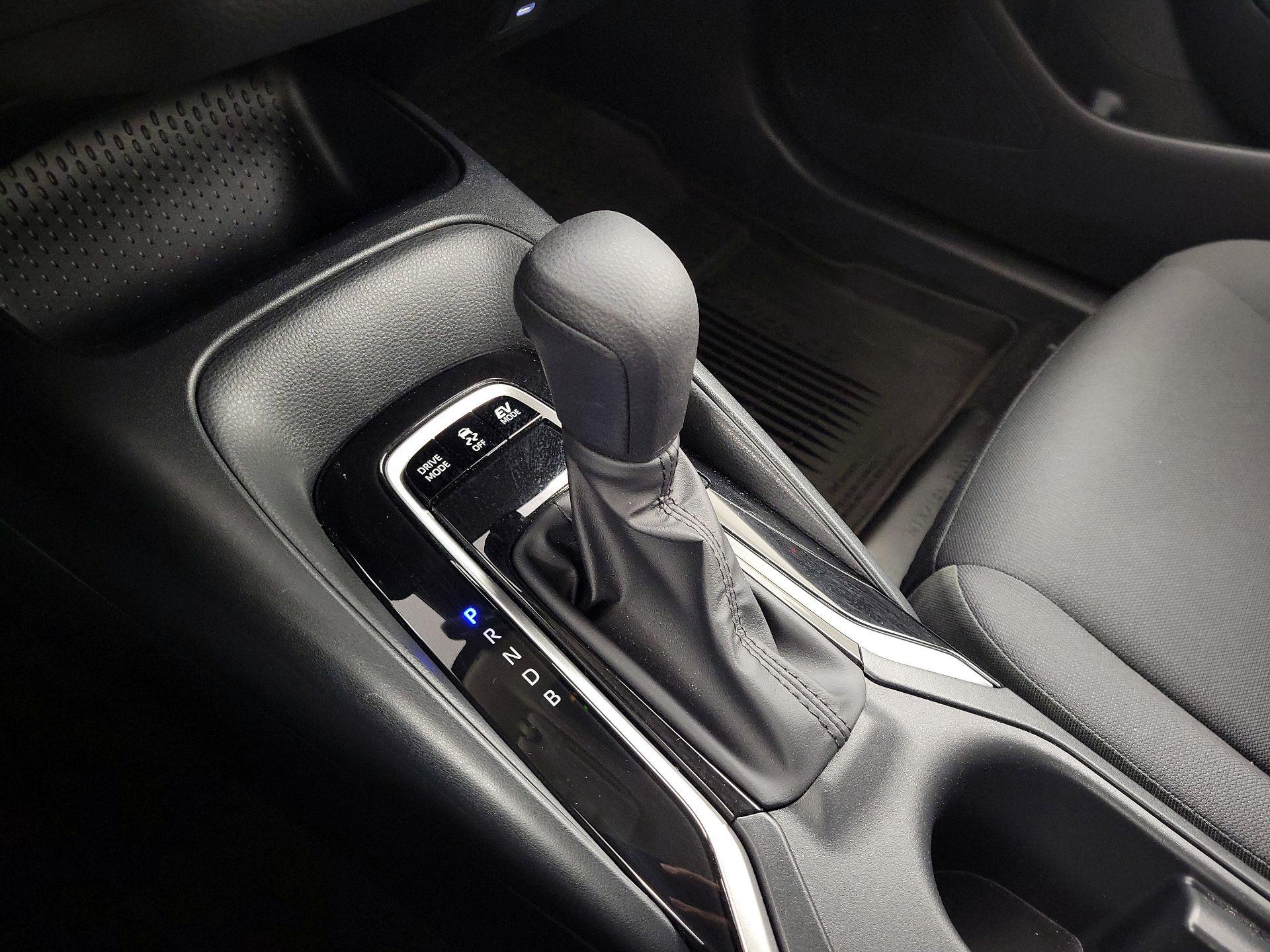 Thumbnail: 2025 Toyota Corolla - 17