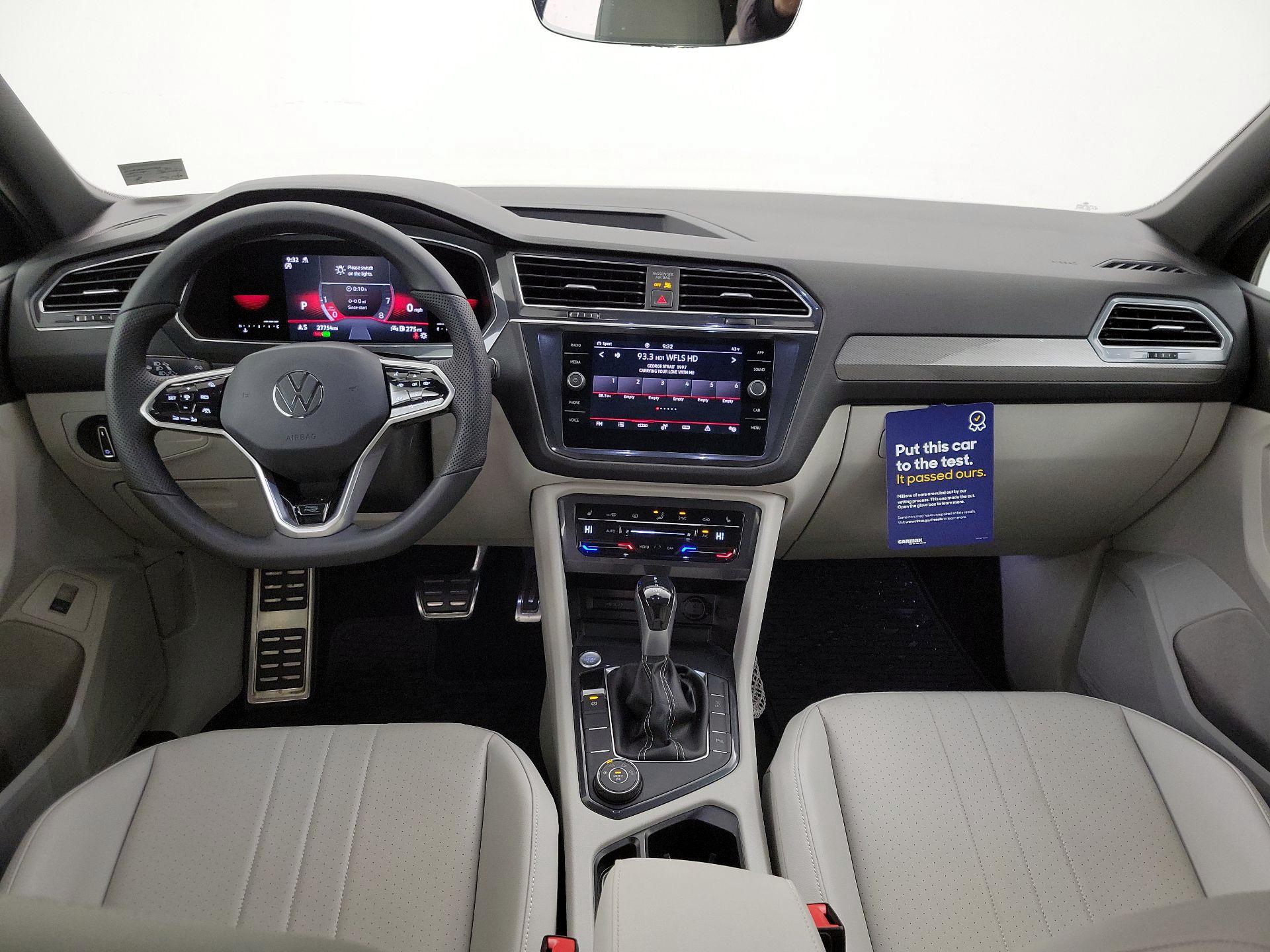 Thumbnail: 2022 Volkswagen Tiguan - 9