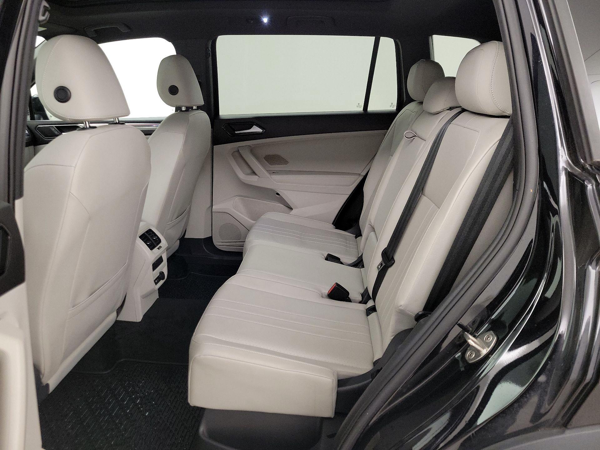 Thumbnail: 2022 Volkswagen Tiguan - 20