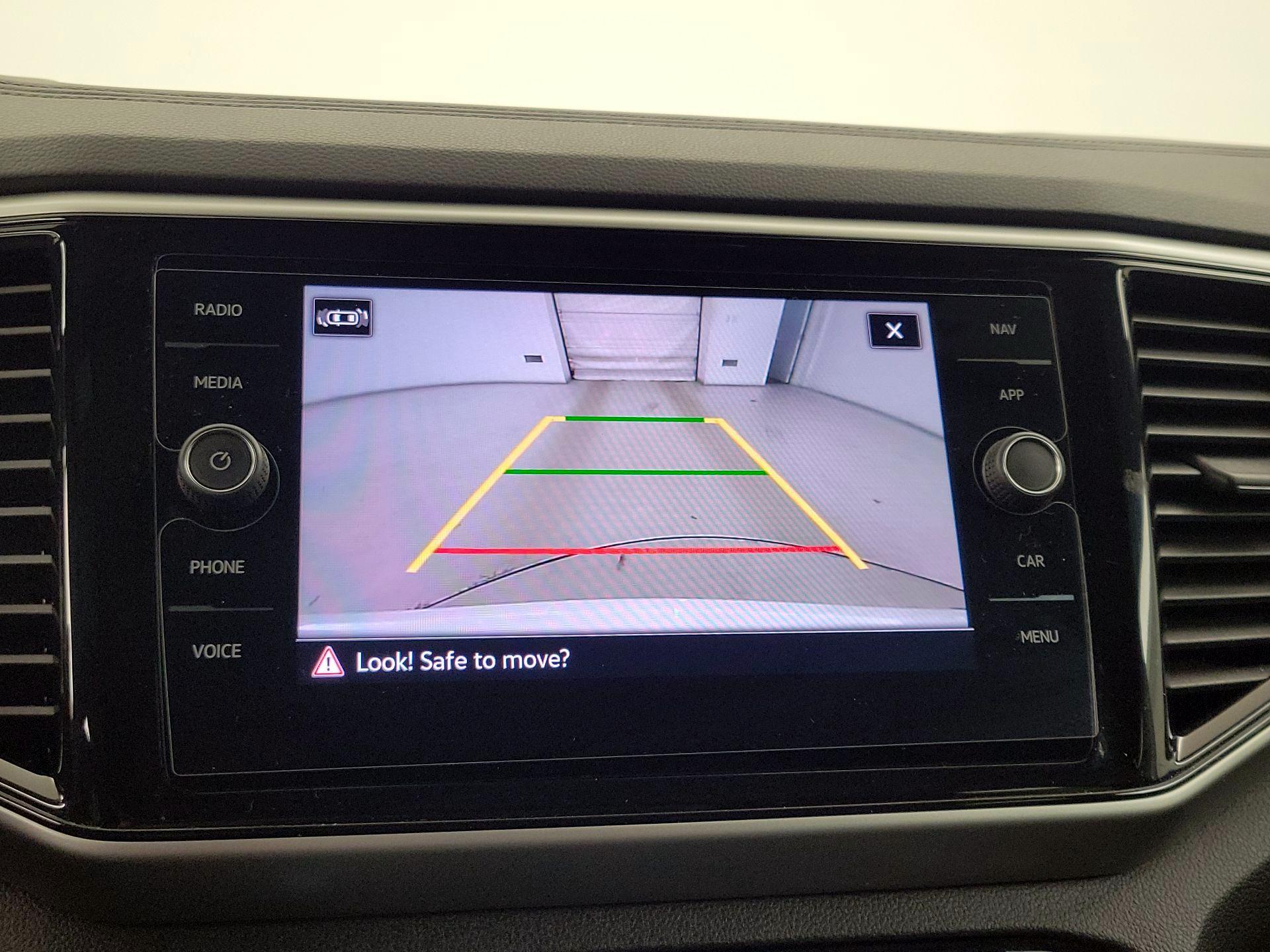 Thumbnail: 2023 Volkswagen Atlas - 14