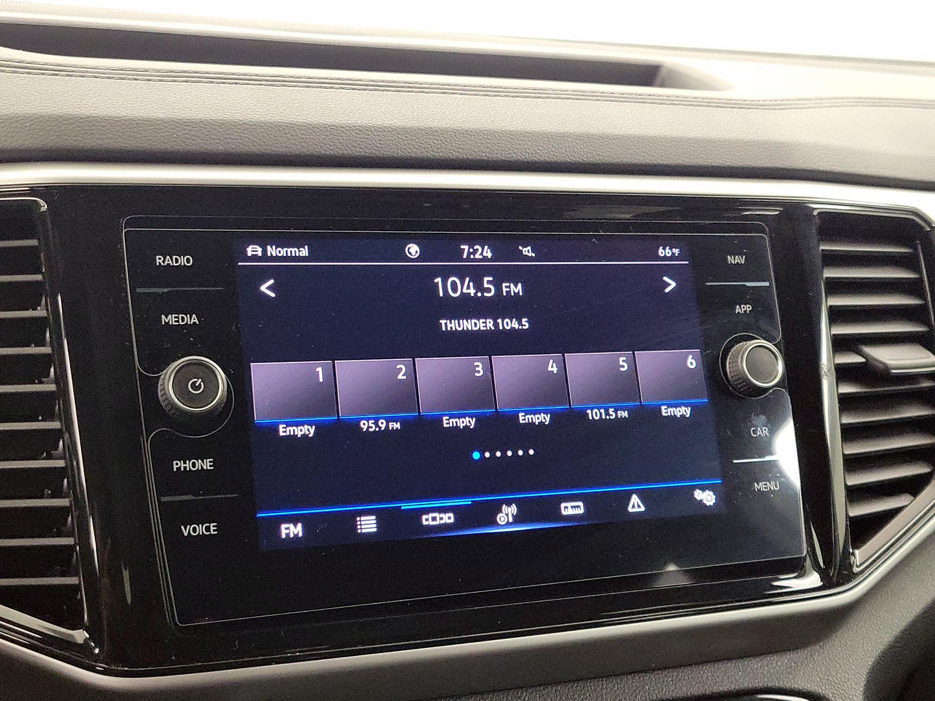 Thumbnail: 2023 Volkswagen Atlas - 15