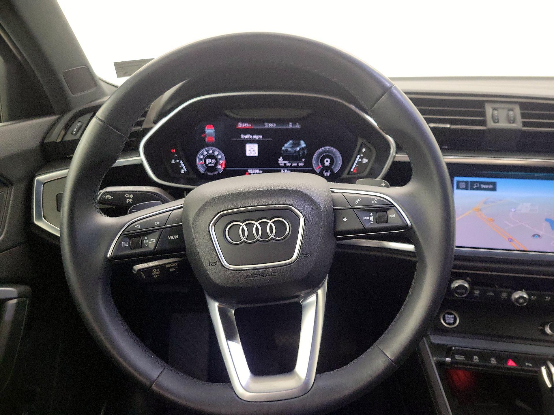 Thumbnail: 2021 Audi Q3 - 10