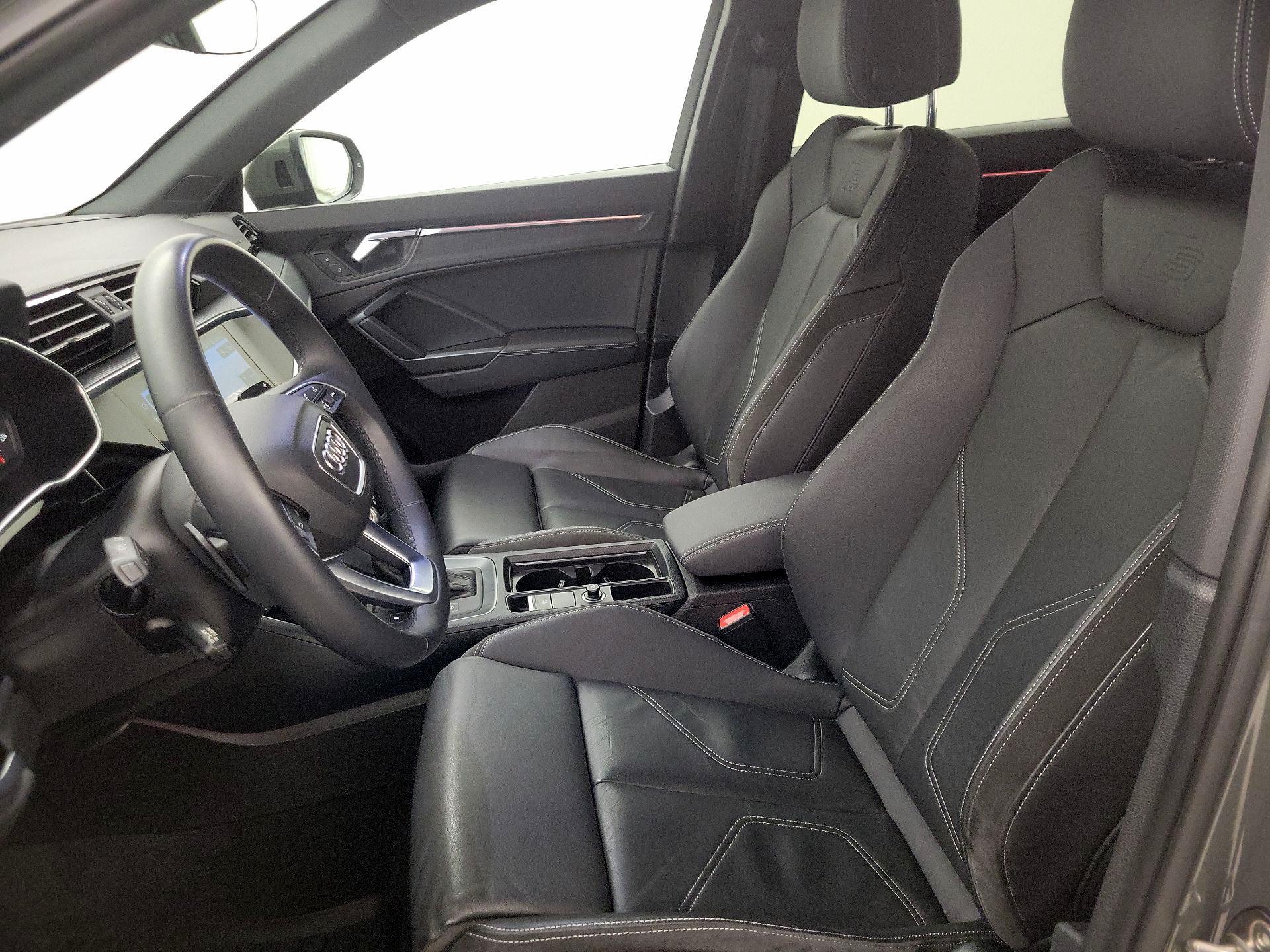 Thumbnail: 2021 Audi Q3 - 11