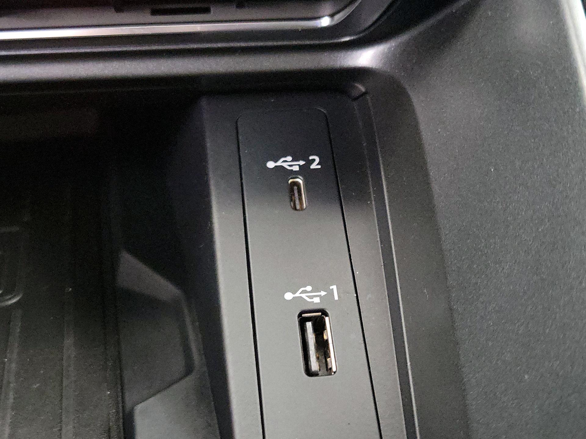 Thumbnail: 2021 Audi Q3 - 19