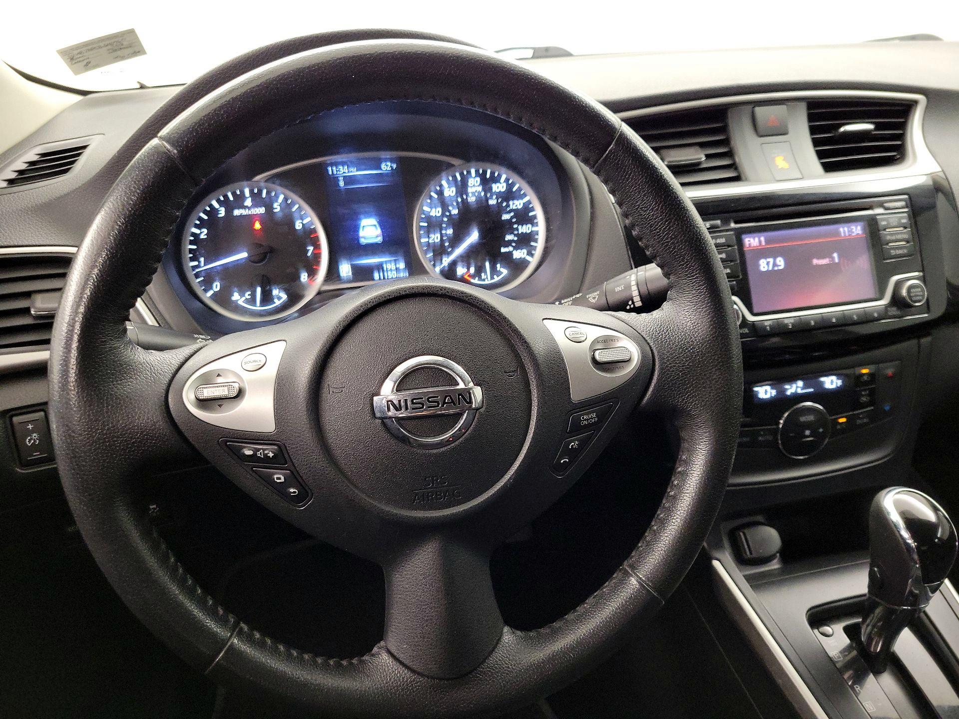 Thumbnail: 2018 Nissan Sentra - 10