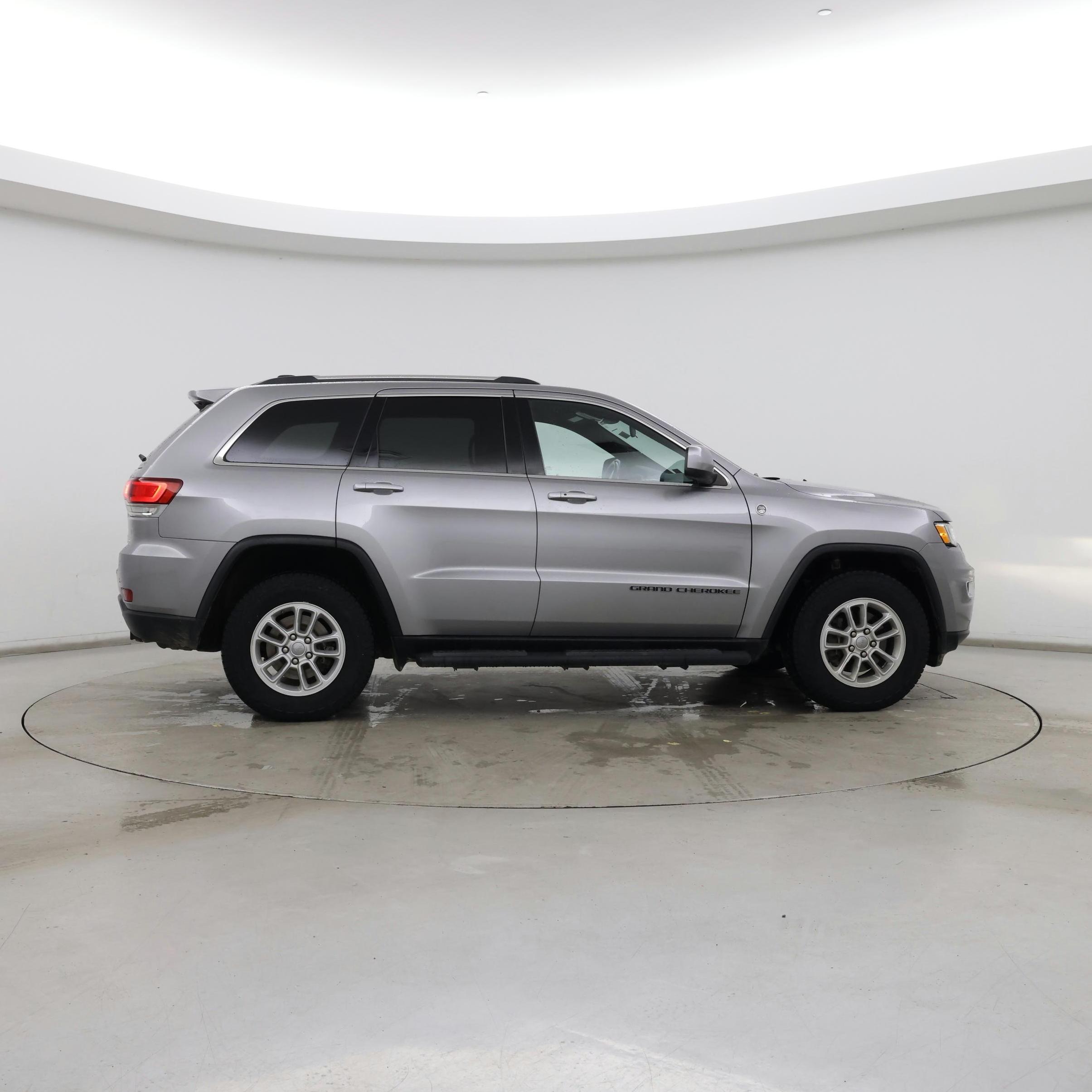 Thumbnail: 2020 Jeep Grand Cherokee - 7