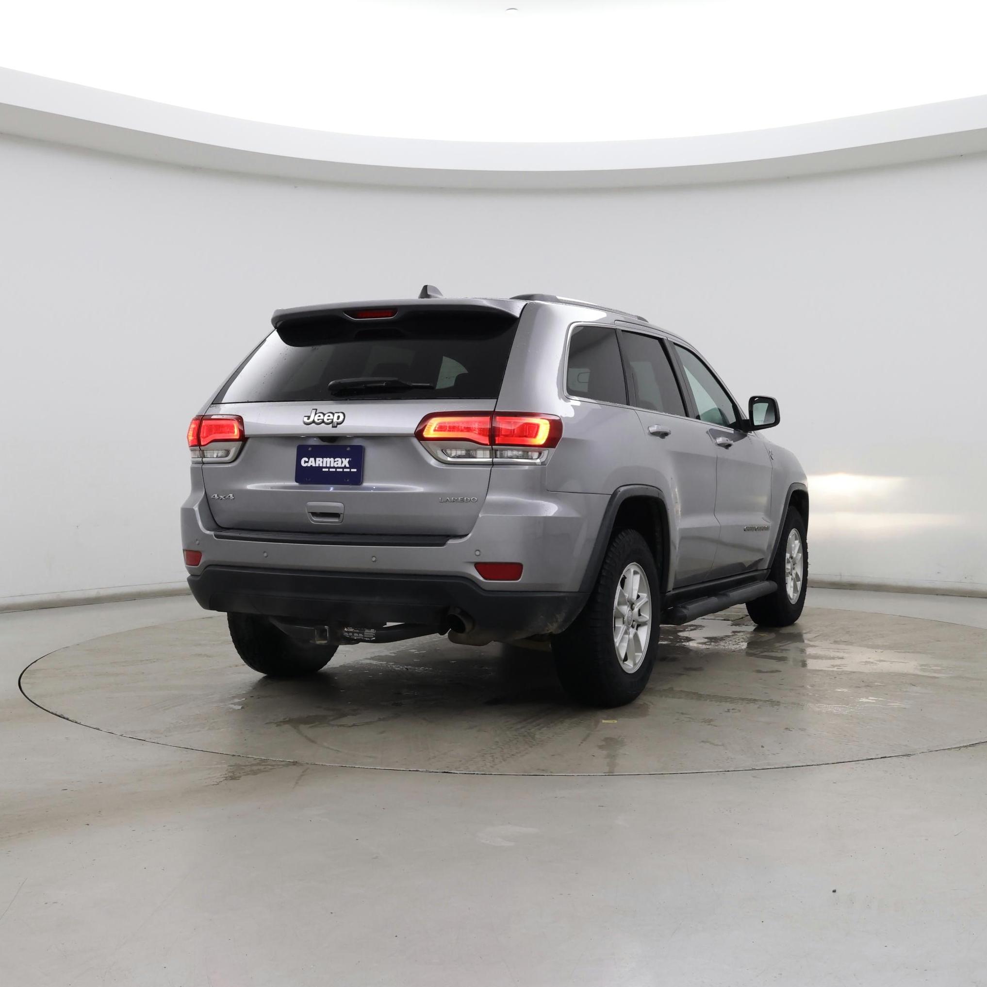 Thumbnail: 2020 Jeep Grand Cherokee - 8