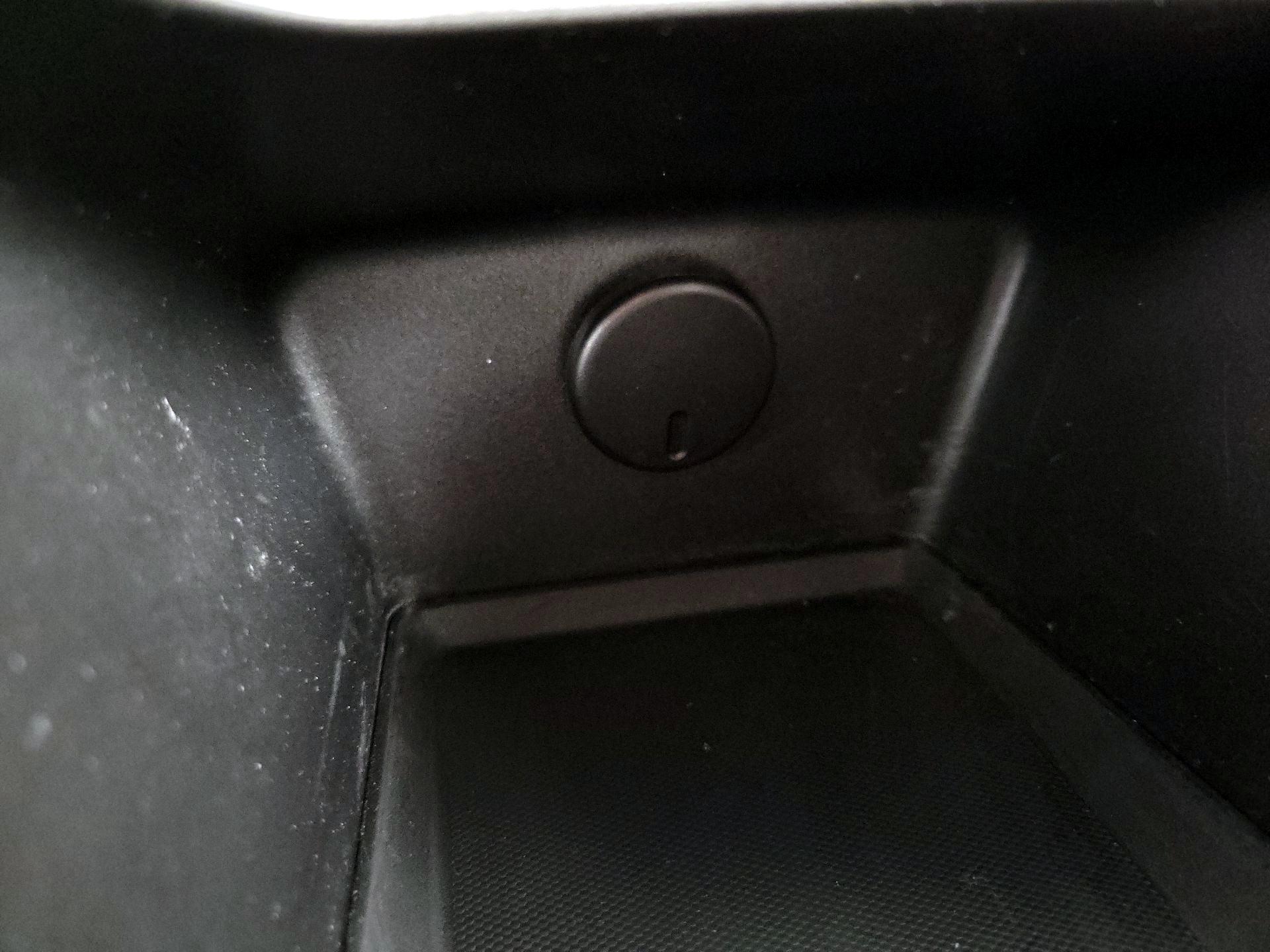 Thumbnail: 2014 Chevrolet Equinox - 17