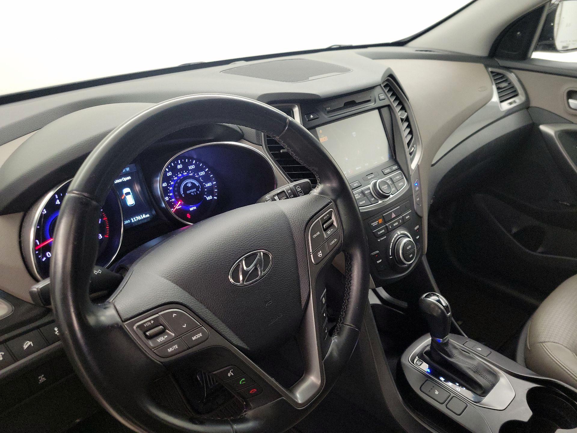 Thumbnail: 2014 Hyundai Santa Fe - 9