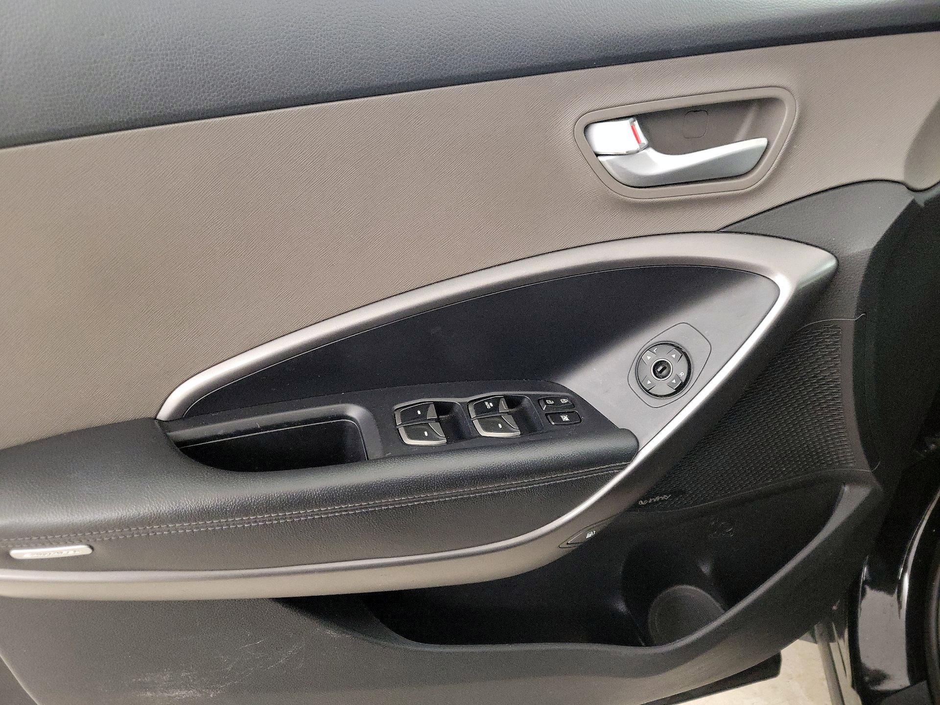 Thumbnail: 2014 Hyundai Santa Fe - 12