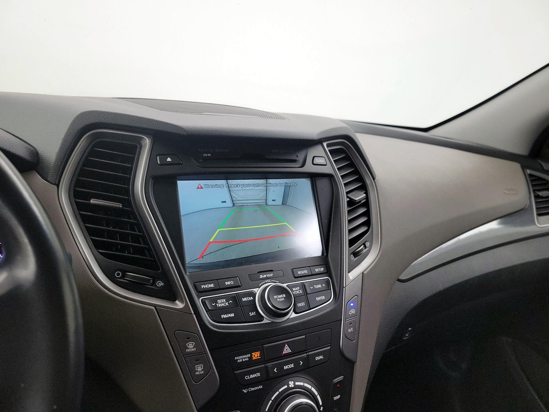 Thumbnail: 2014 Hyundai Santa Fe - 15