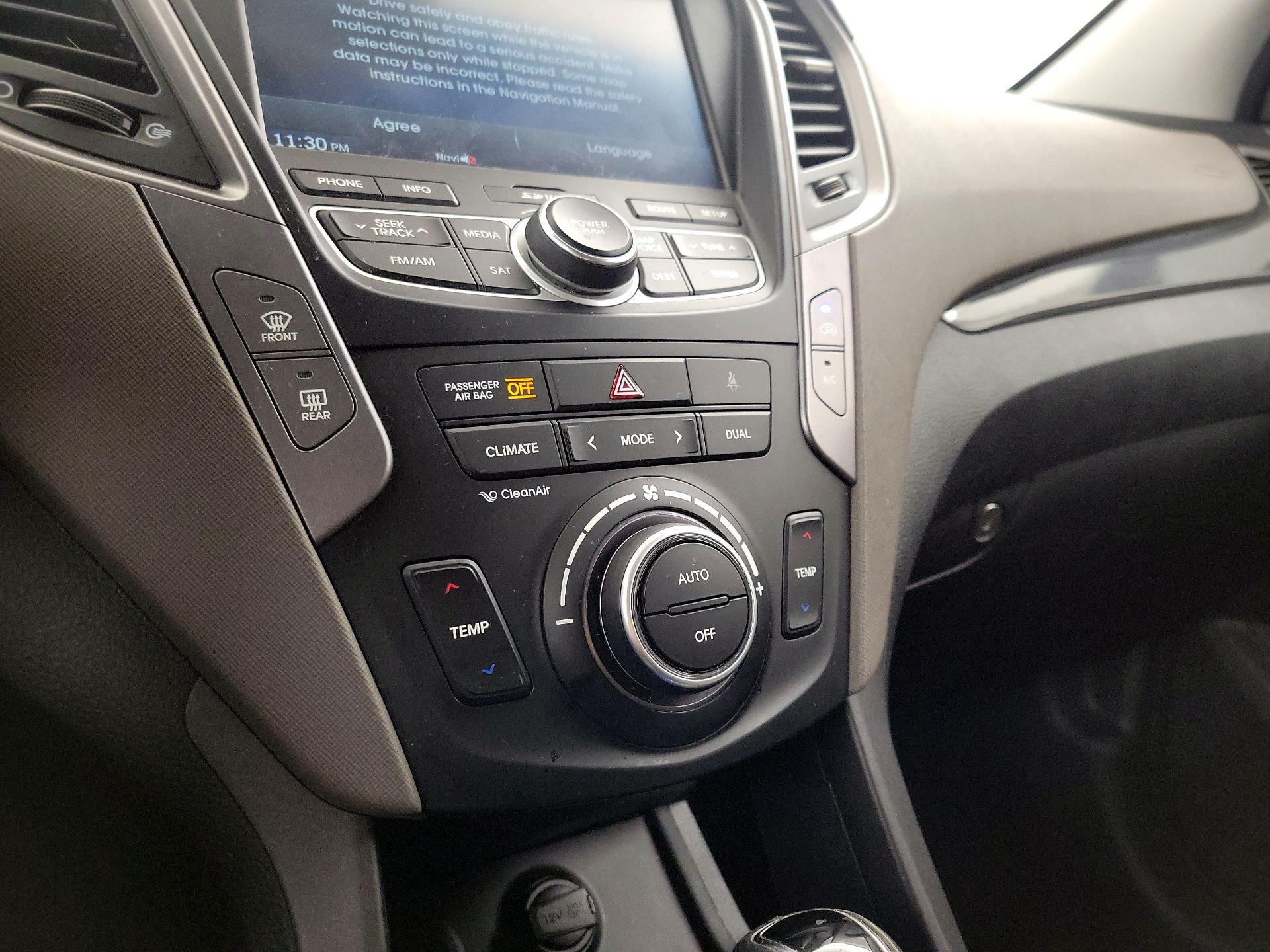 Thumbnail: 2014 Hyundai Santa Fe - 17