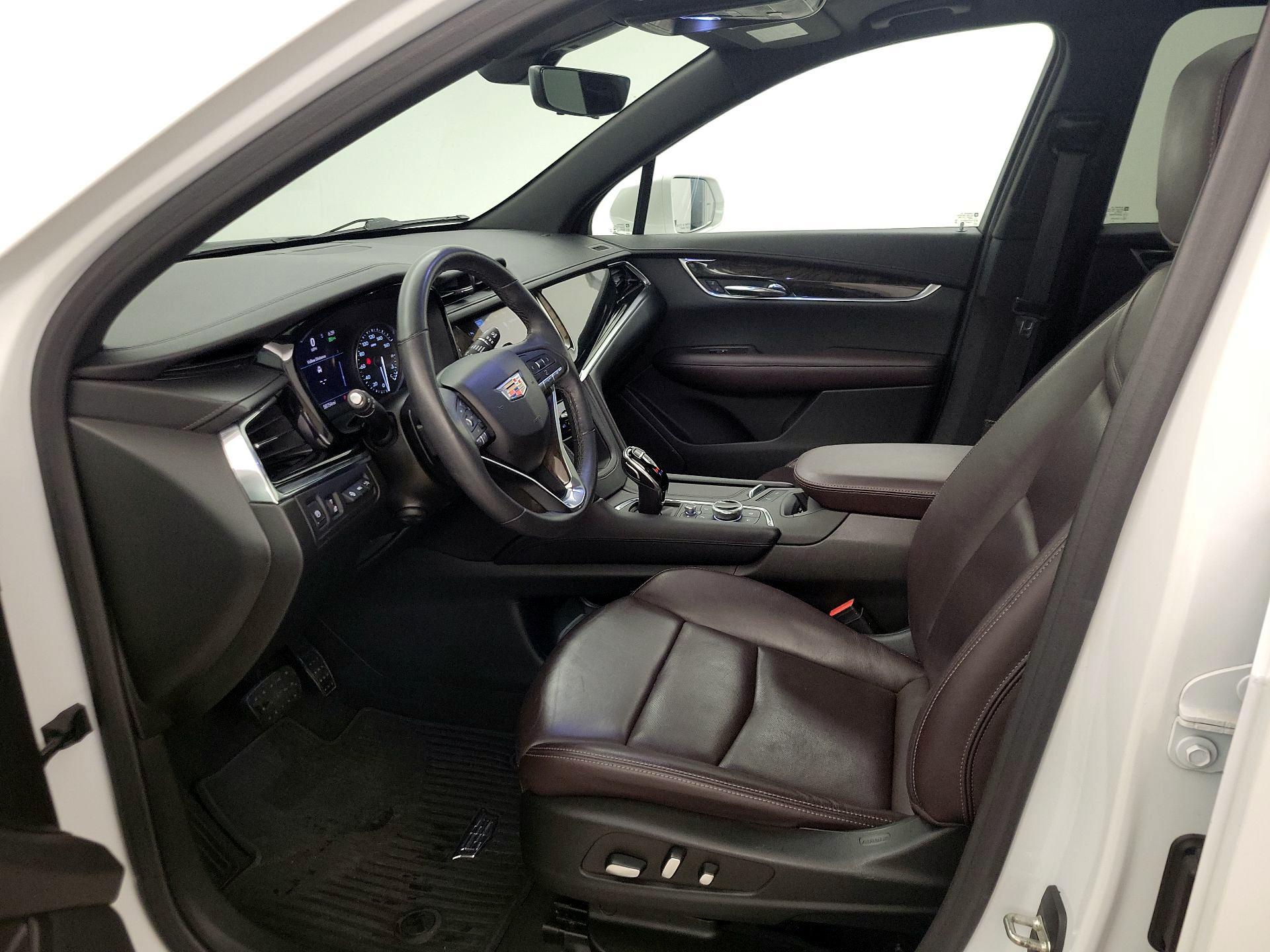 Thumbnail: 2020 Cadillac XT6 - 11