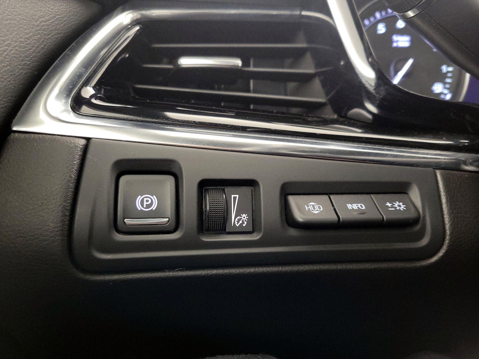 Thumbnail: 2020 Cadillac XT6 - 13