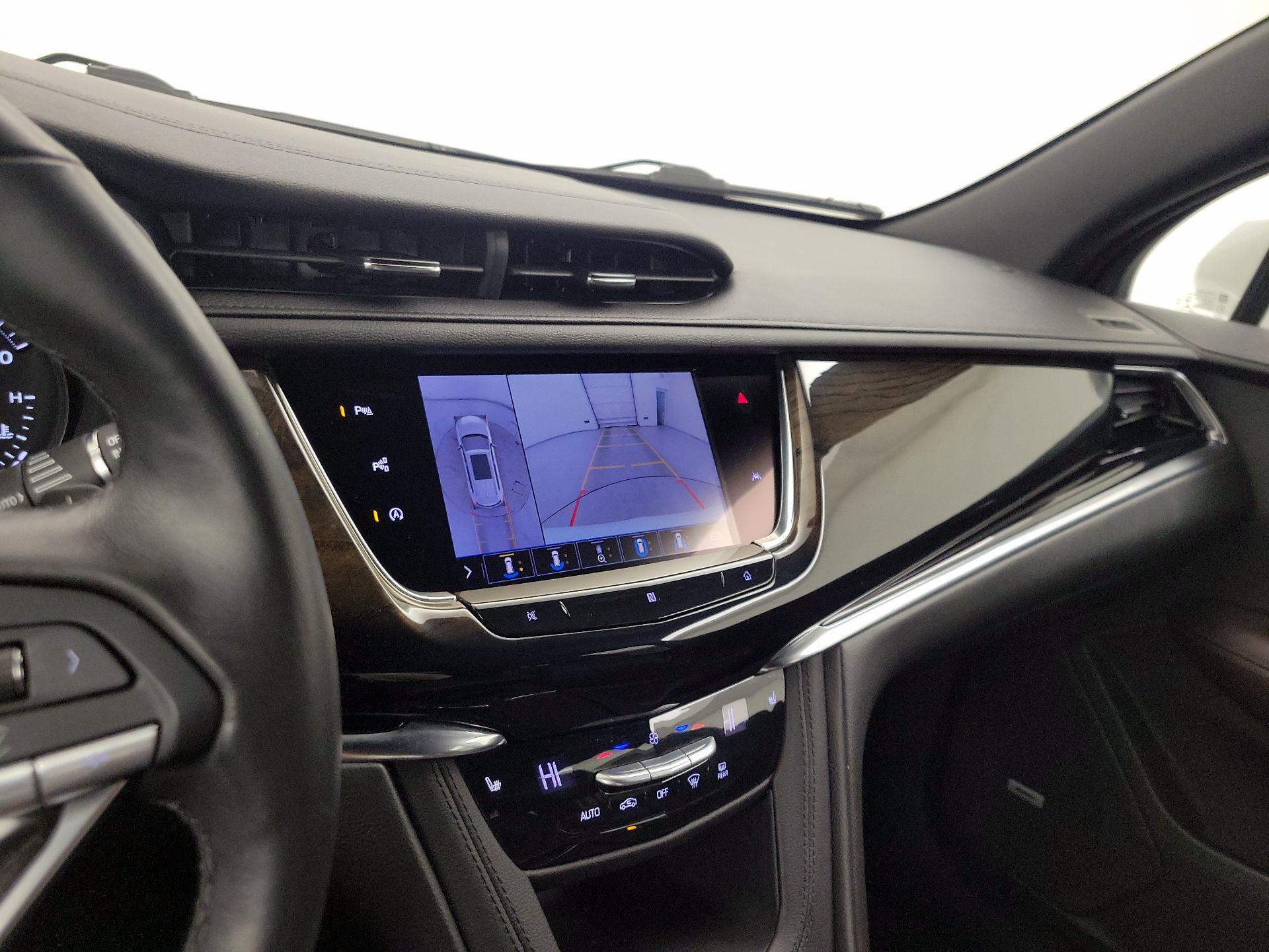 Thumbnail: 2020 Cadillac XT6 - 14