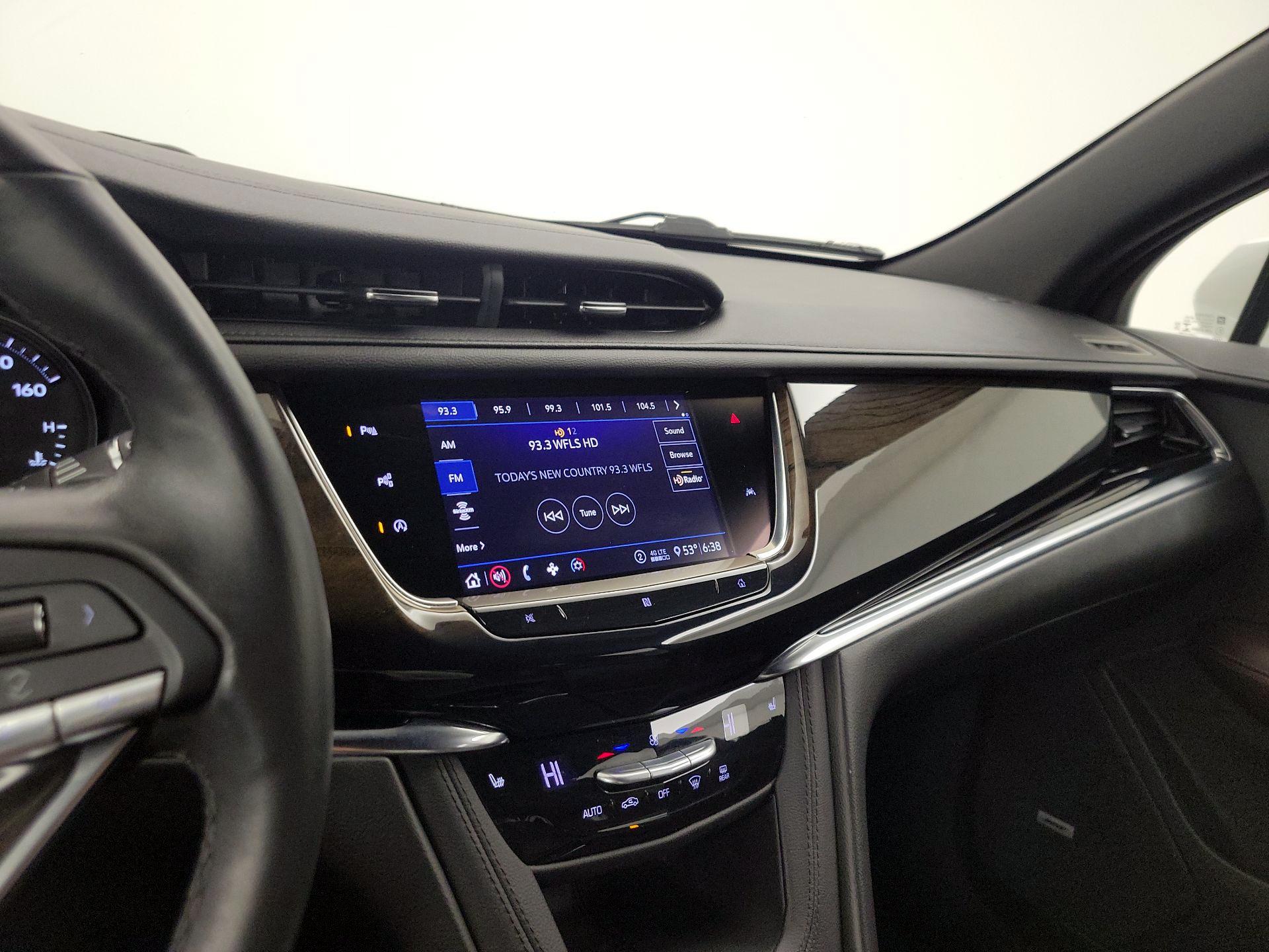 Thumbnail: 2020 Cadillac XT6 - 15