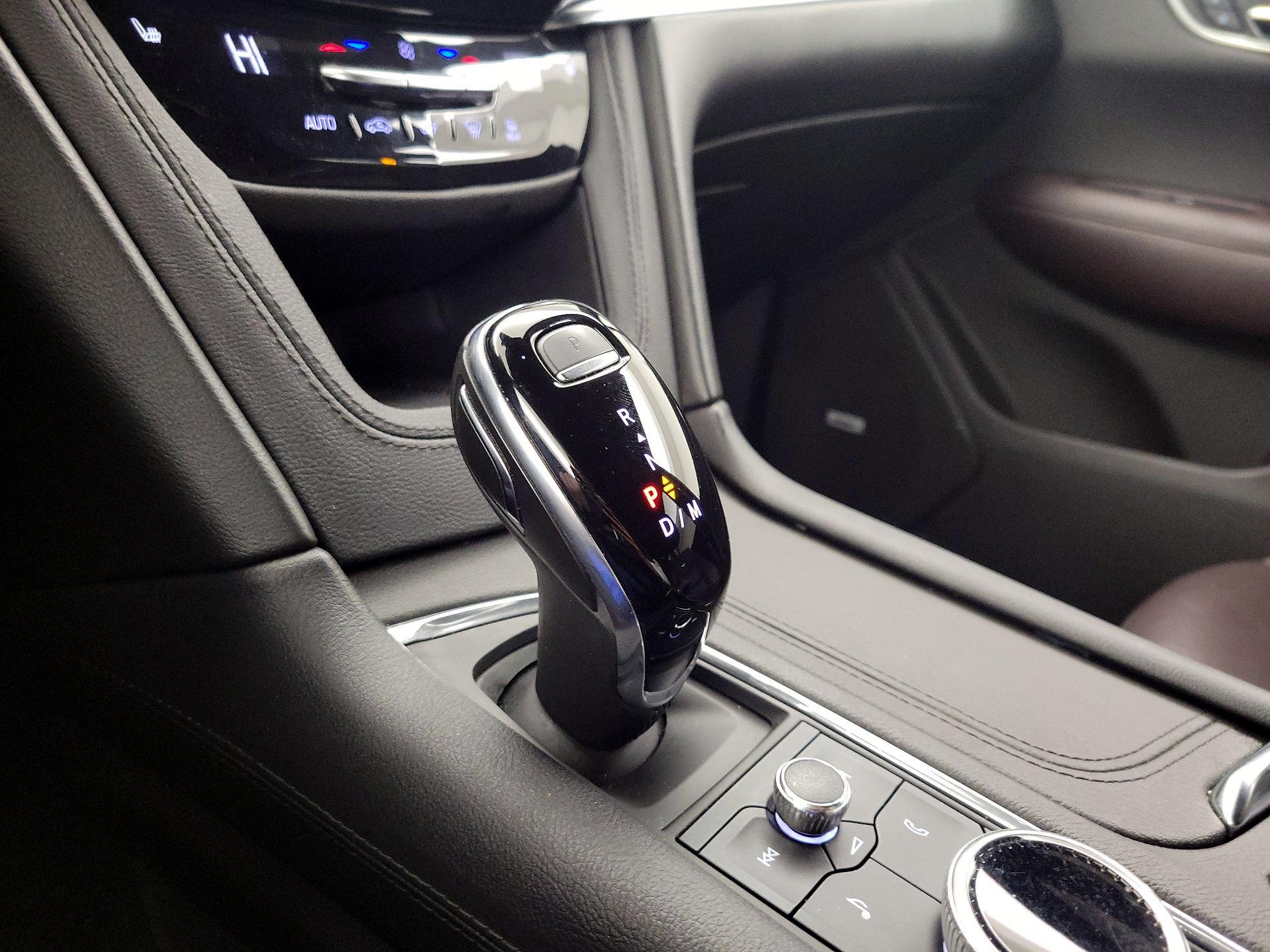 Thumbnail: 2020 Cadillac XT6 - 17