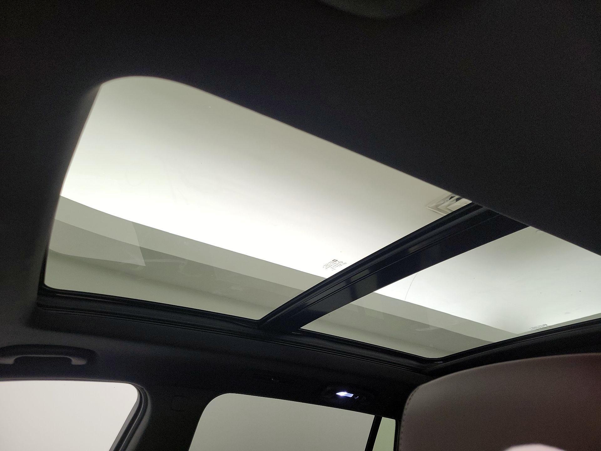 Thumbnail: 2020 Cadillac XT6 - 19