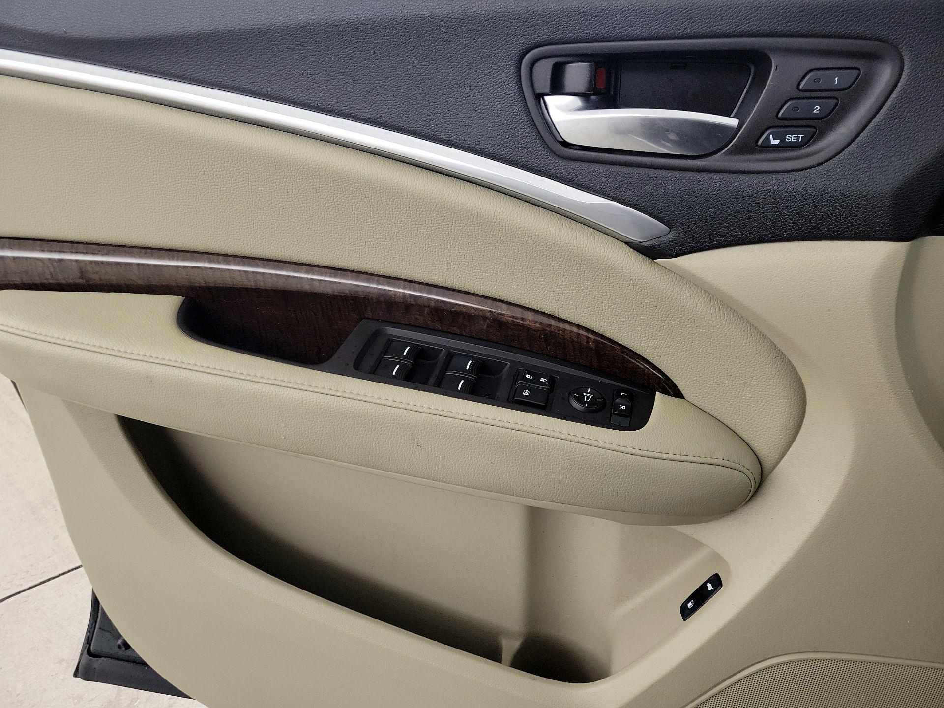 Thumbnail: 2019 Acura MDX - 12