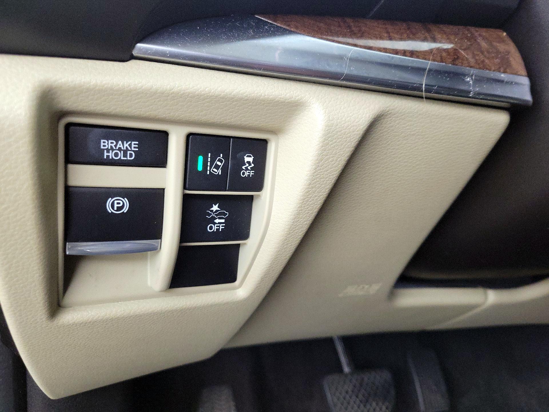 Thumbnail: 2019 Acura MDX - 13