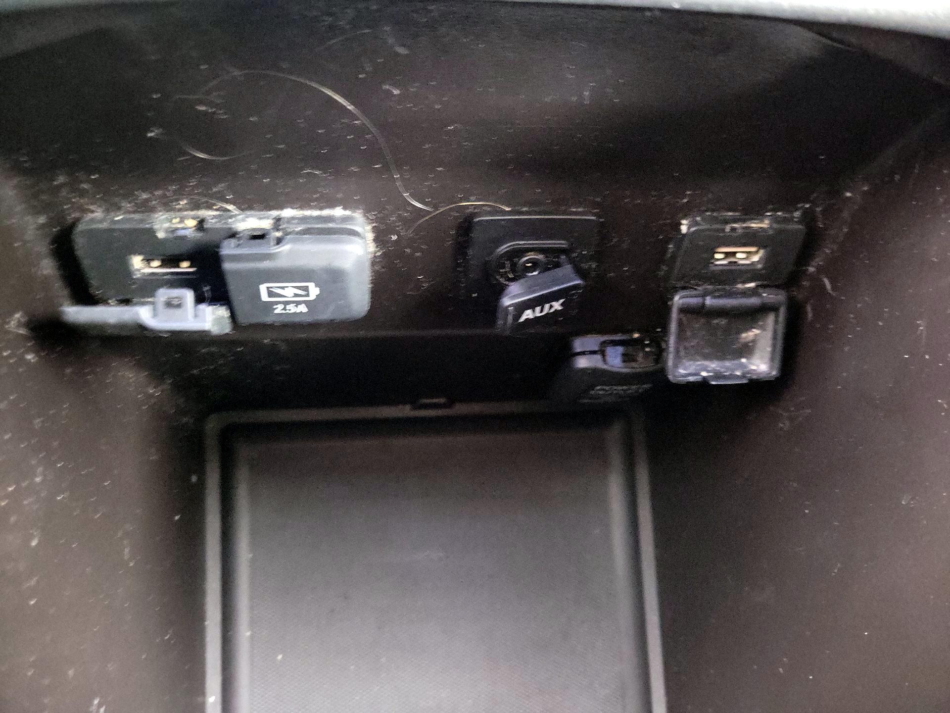 Thumbnail: 2019 Acura MDX - 18