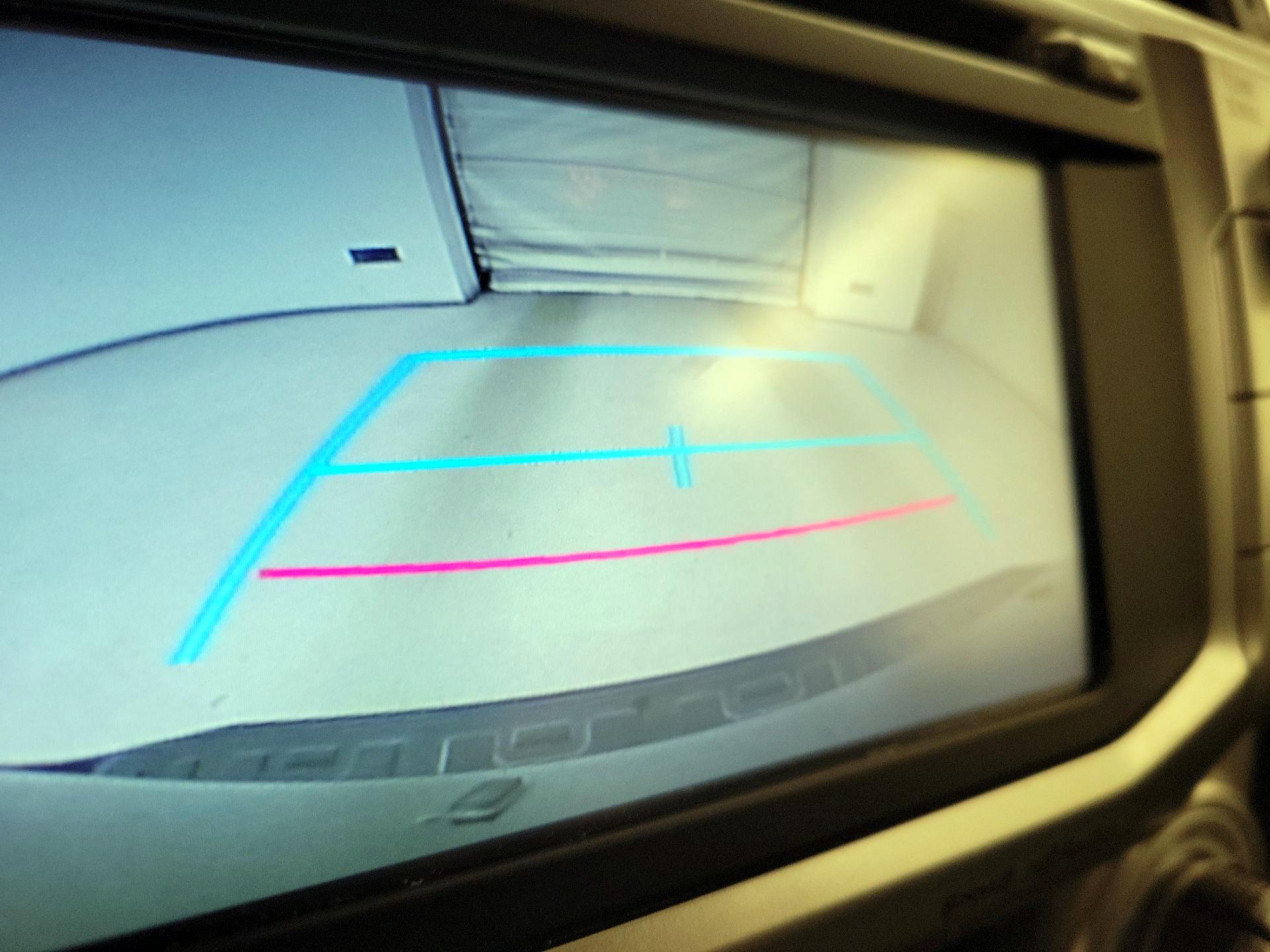 Thumbnail: 2018 Toyota 4Runner - 14