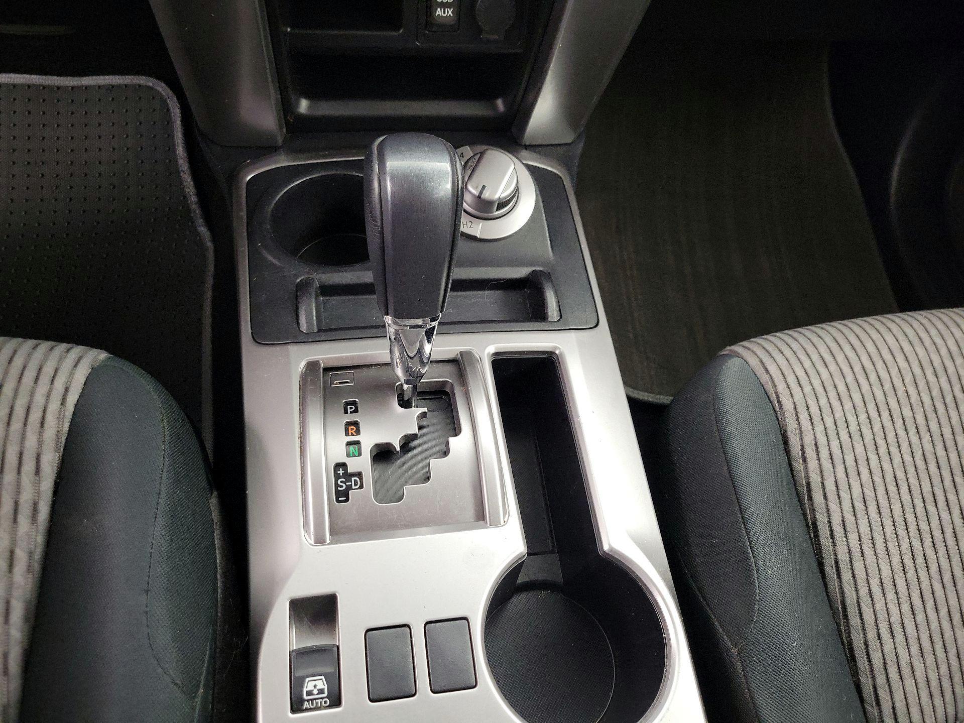 Thumbnail: 2018 Toyota 4Runner - 17