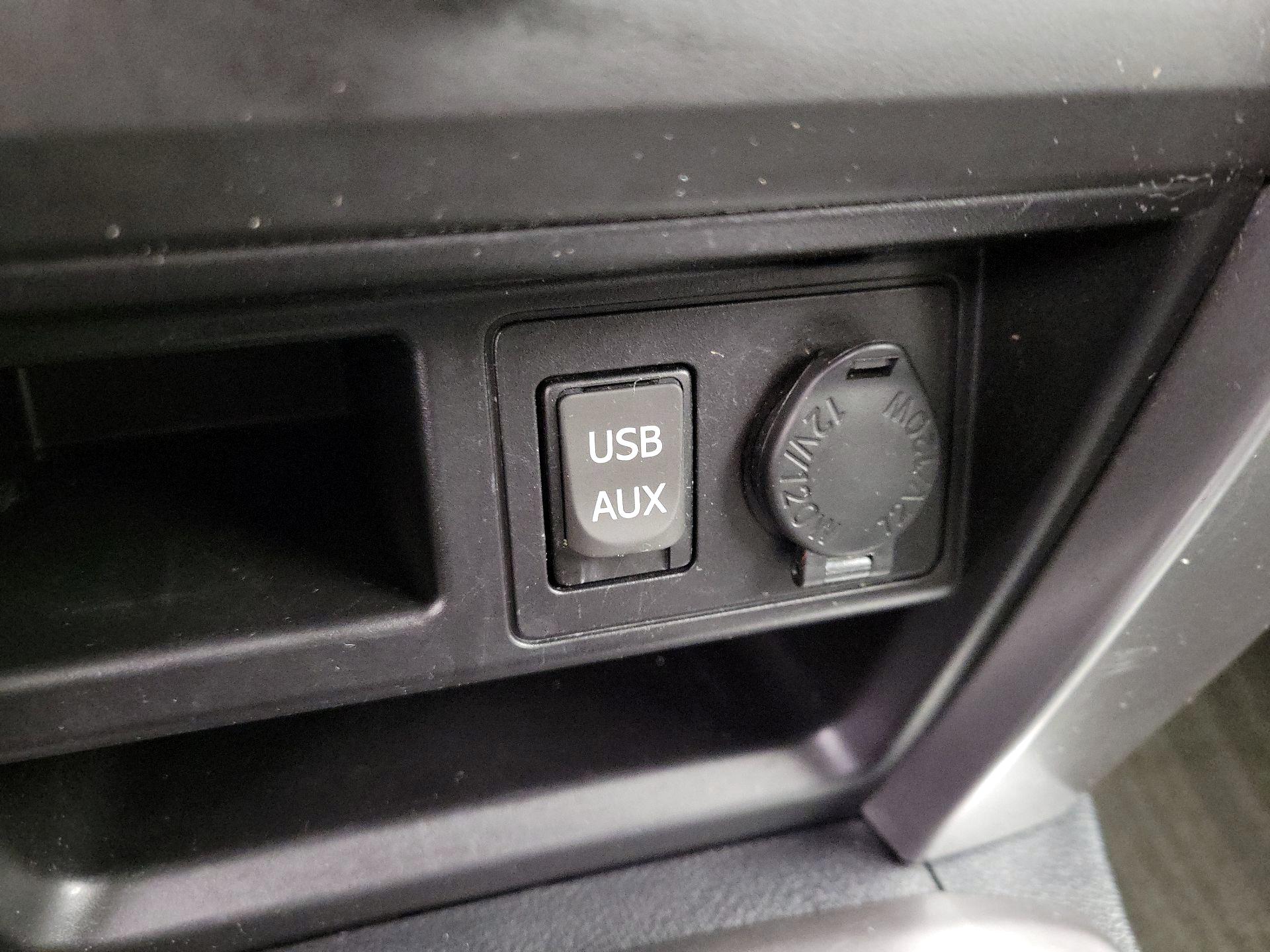 Thumbnail: 2018 Toyota 4Runner - 18