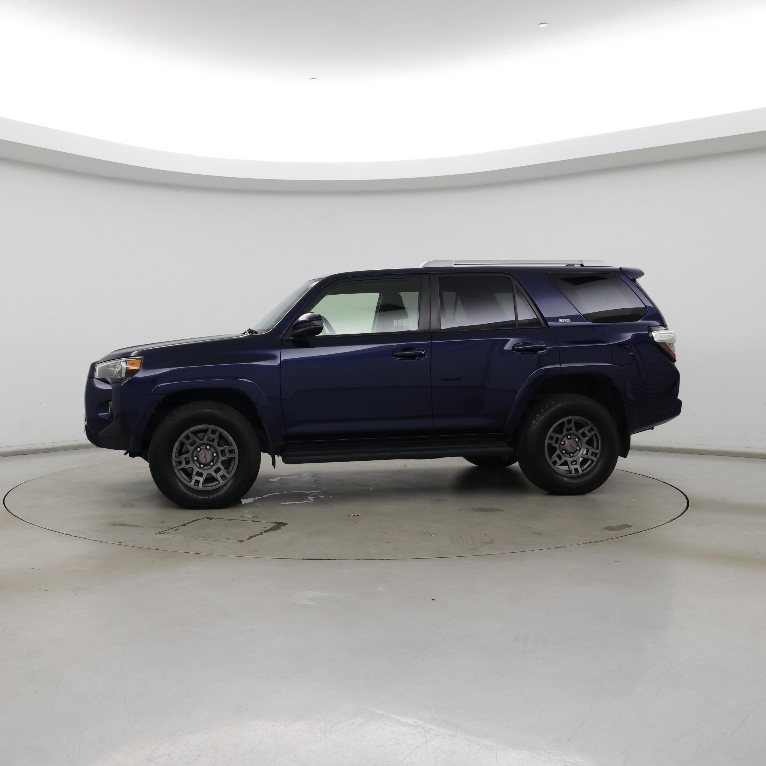 Thumbnail: 2018 Toyota 4Runner - 3