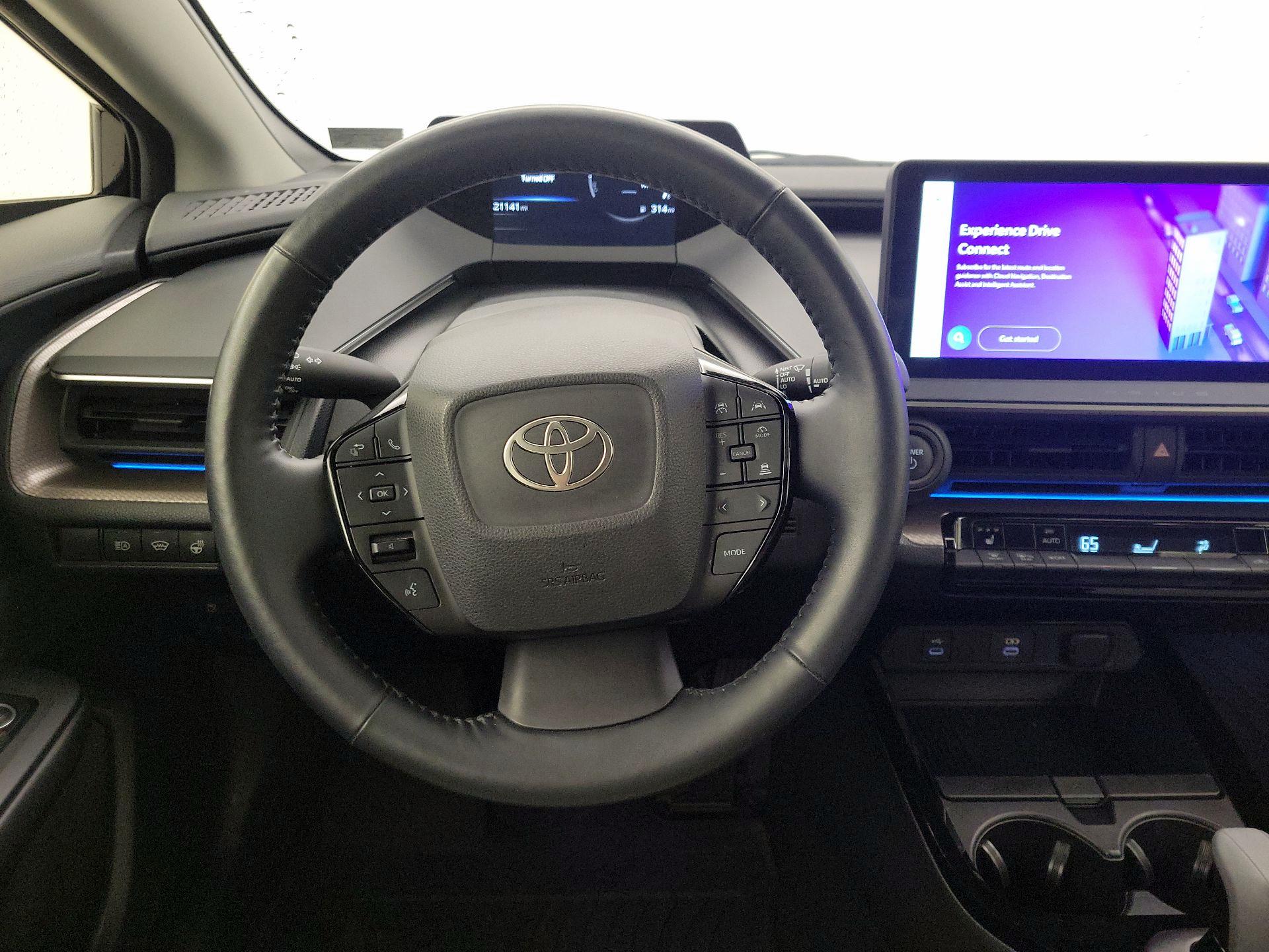 Thumbnail: 2023 Toyota Prius - 10