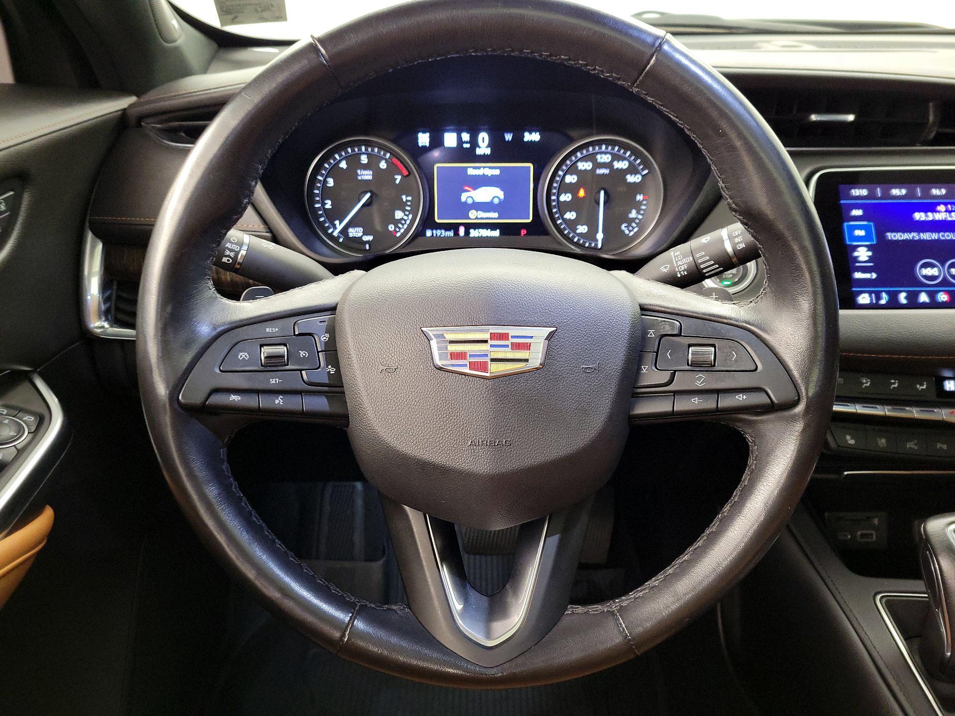 Thumbnail: 2019 Cadillac XT4 - 10