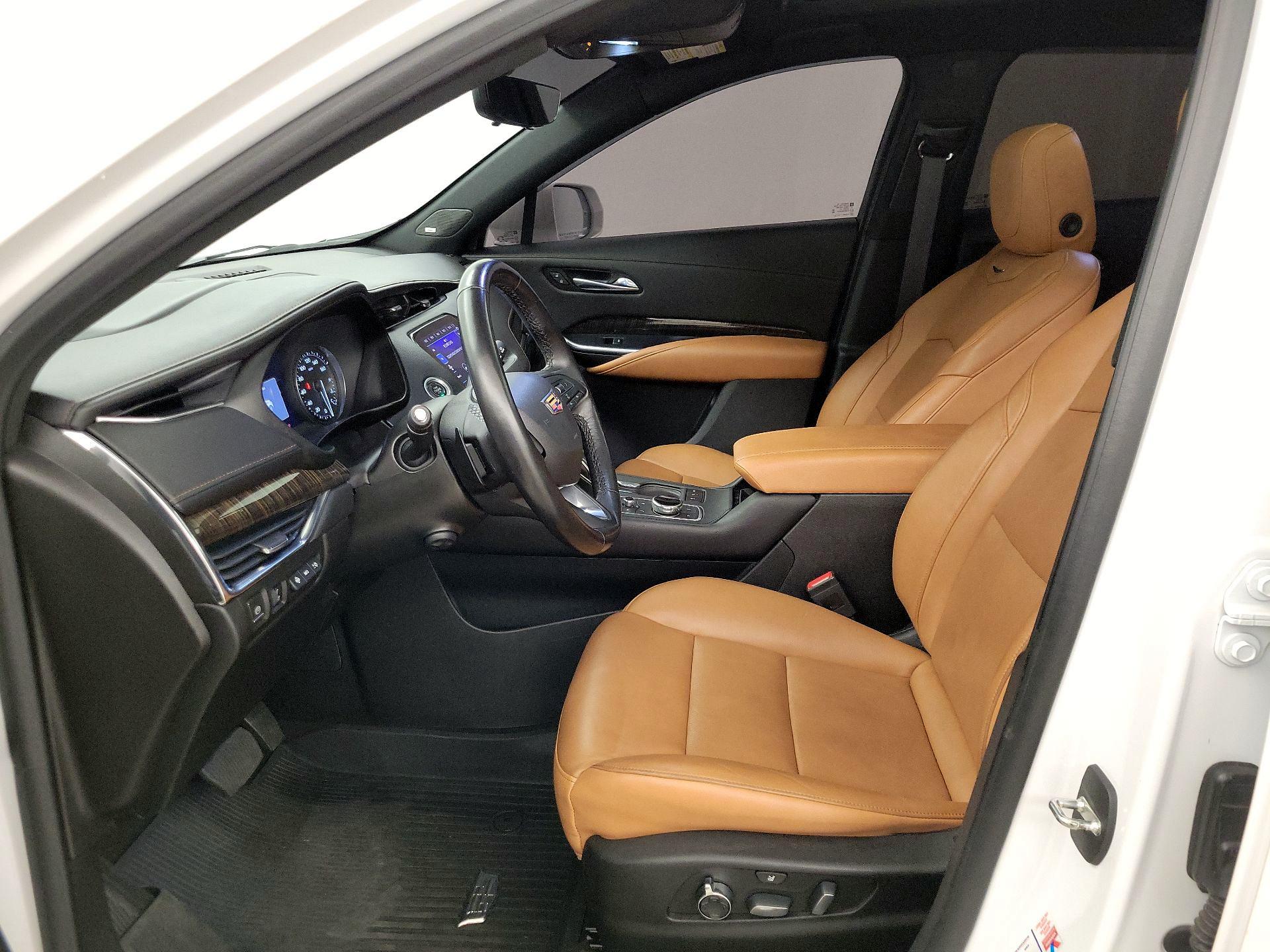 Thumbnail: 2019 Cadillac XT4 - 11