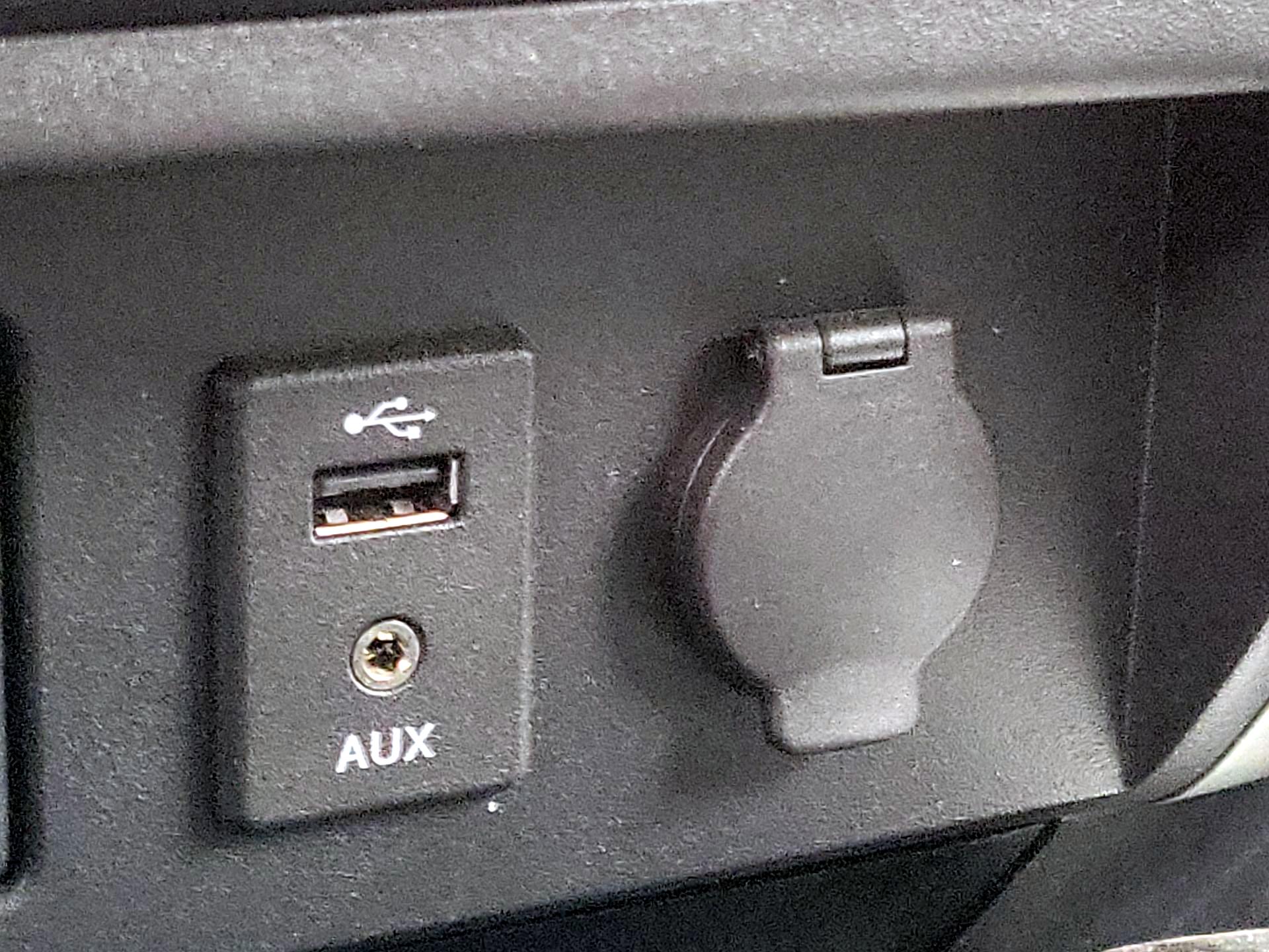 Thumbnail: 2017 Nissan Titan - 19