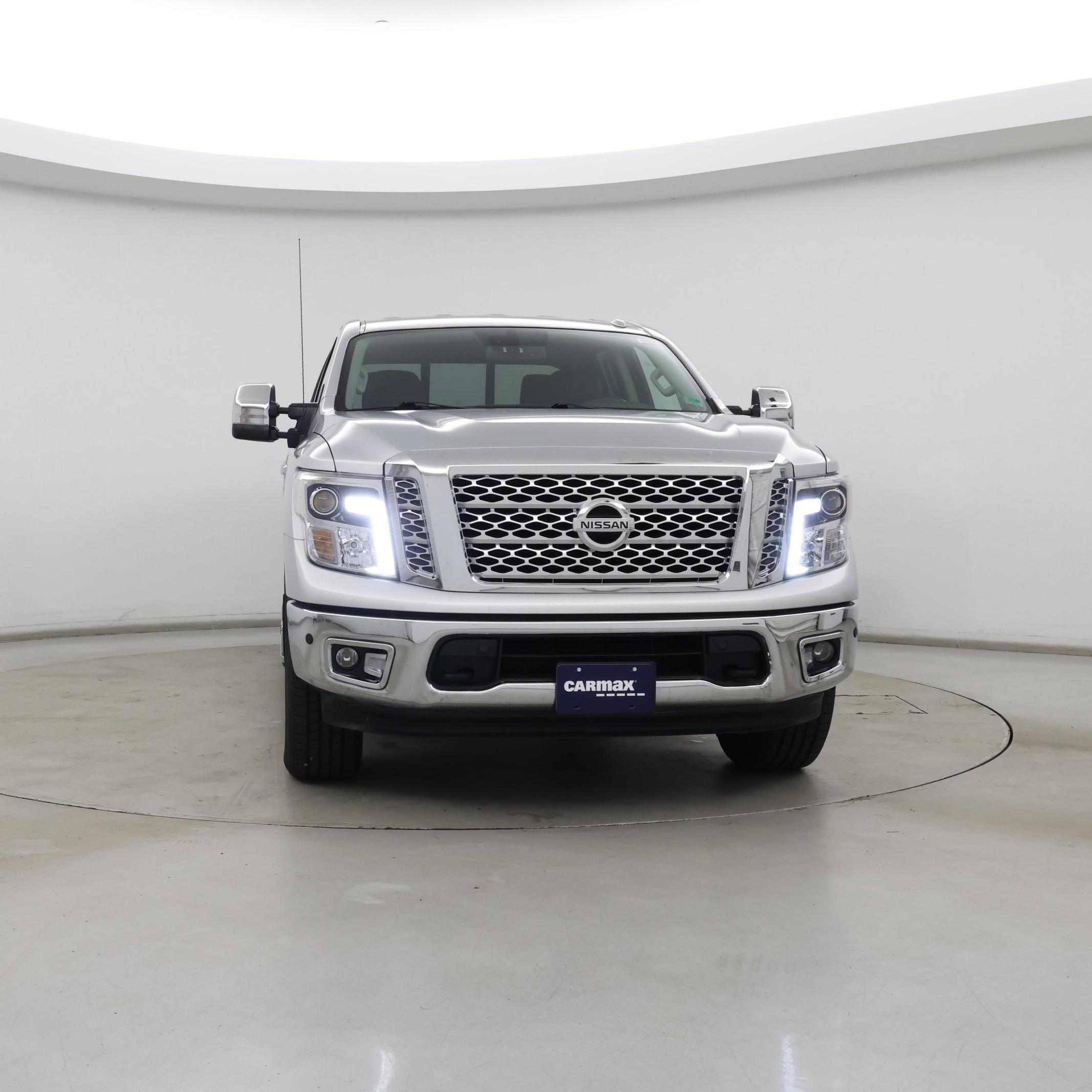 Thumbnail: 2017 Nissan Titan - 5