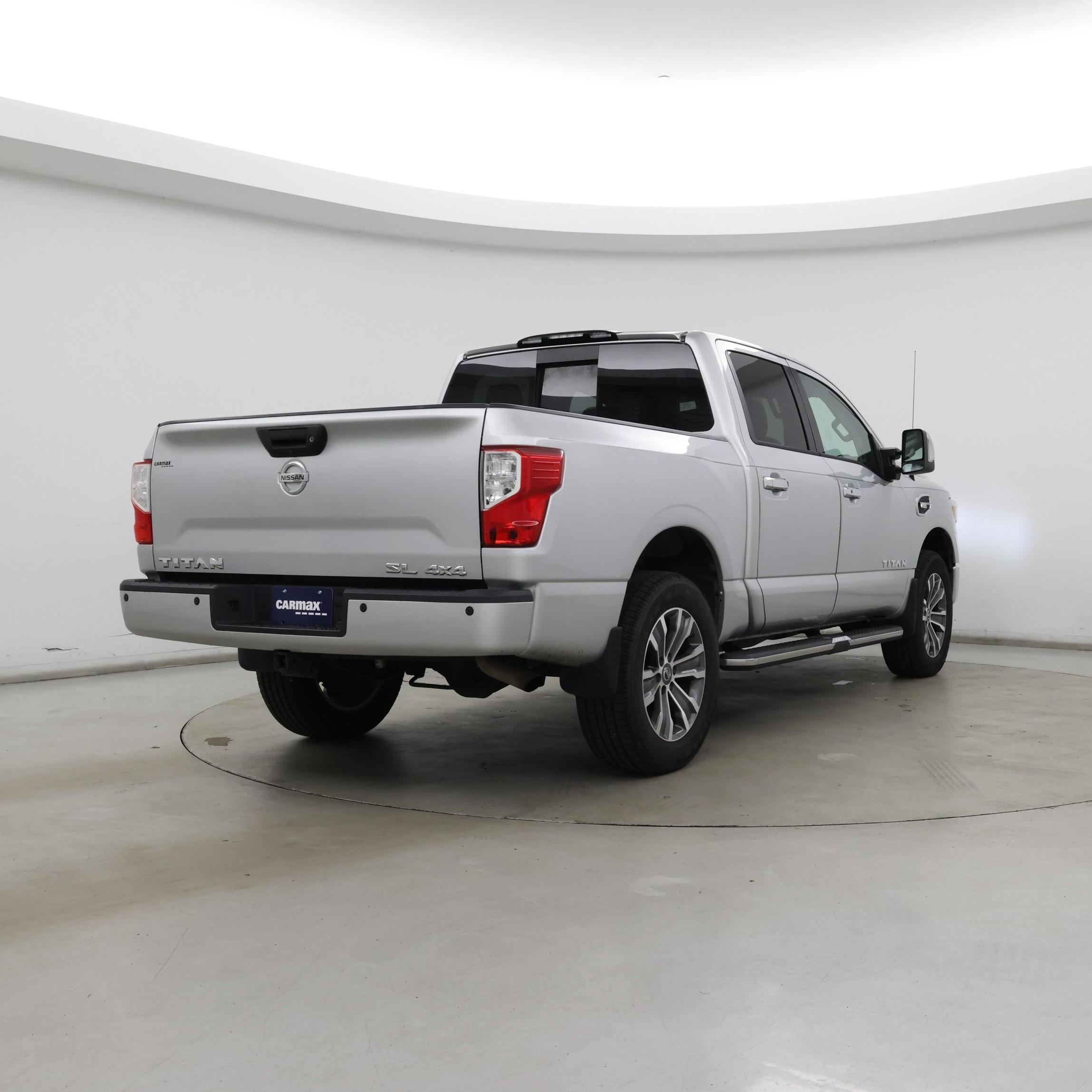 Thumbnail: 2017 Nissan Titan - 8