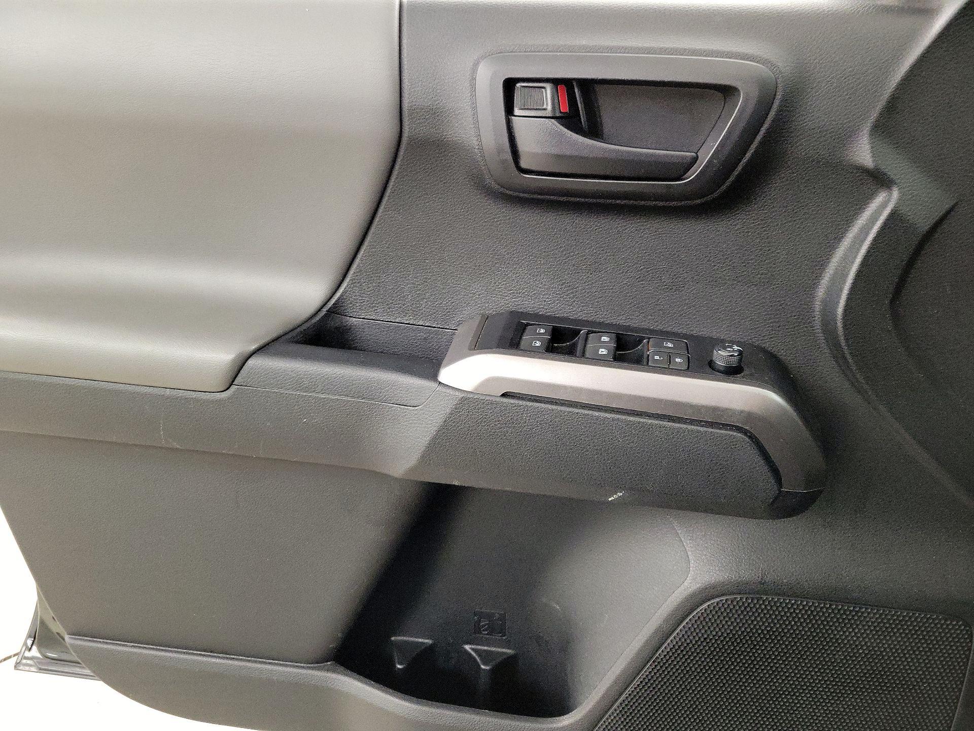 Thumbnail: 2023 Toyota Tacoma - 12