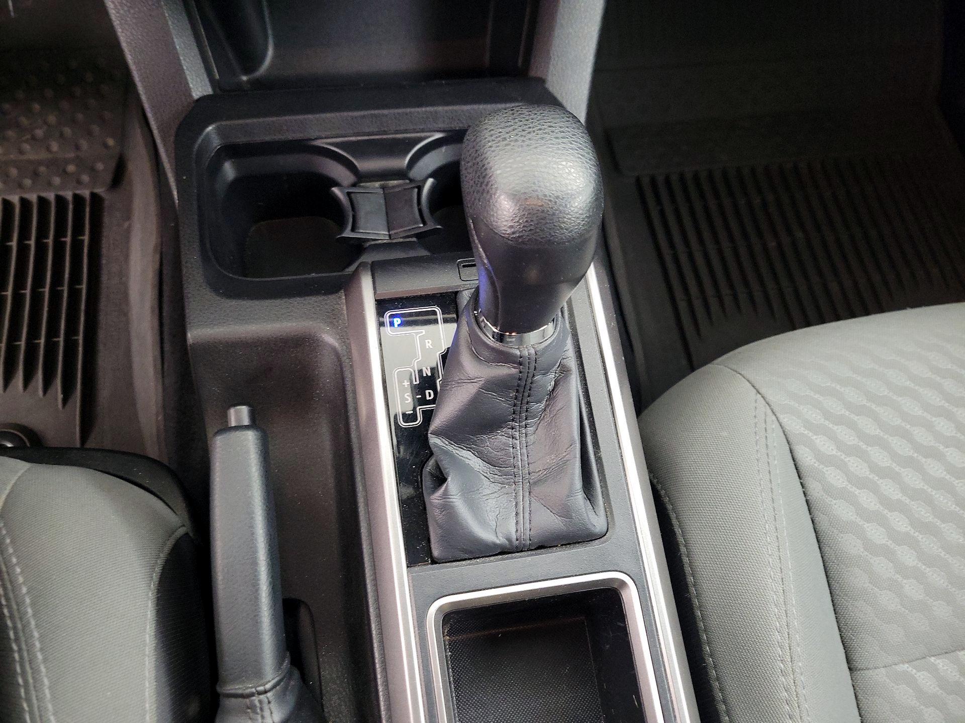 Thumbnail: 2023 Toyota Tacoma - 18