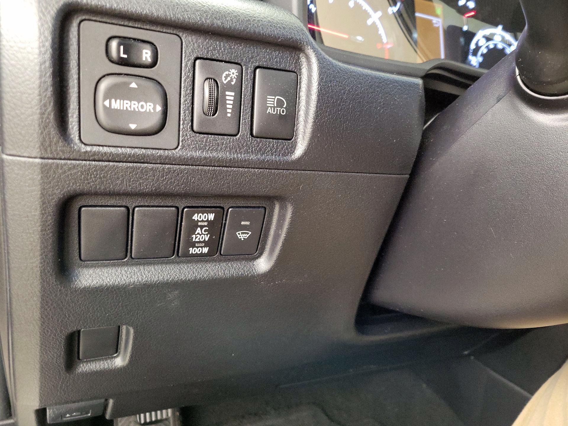 Thumbnail: 2022 Toyota 4Runner - 13