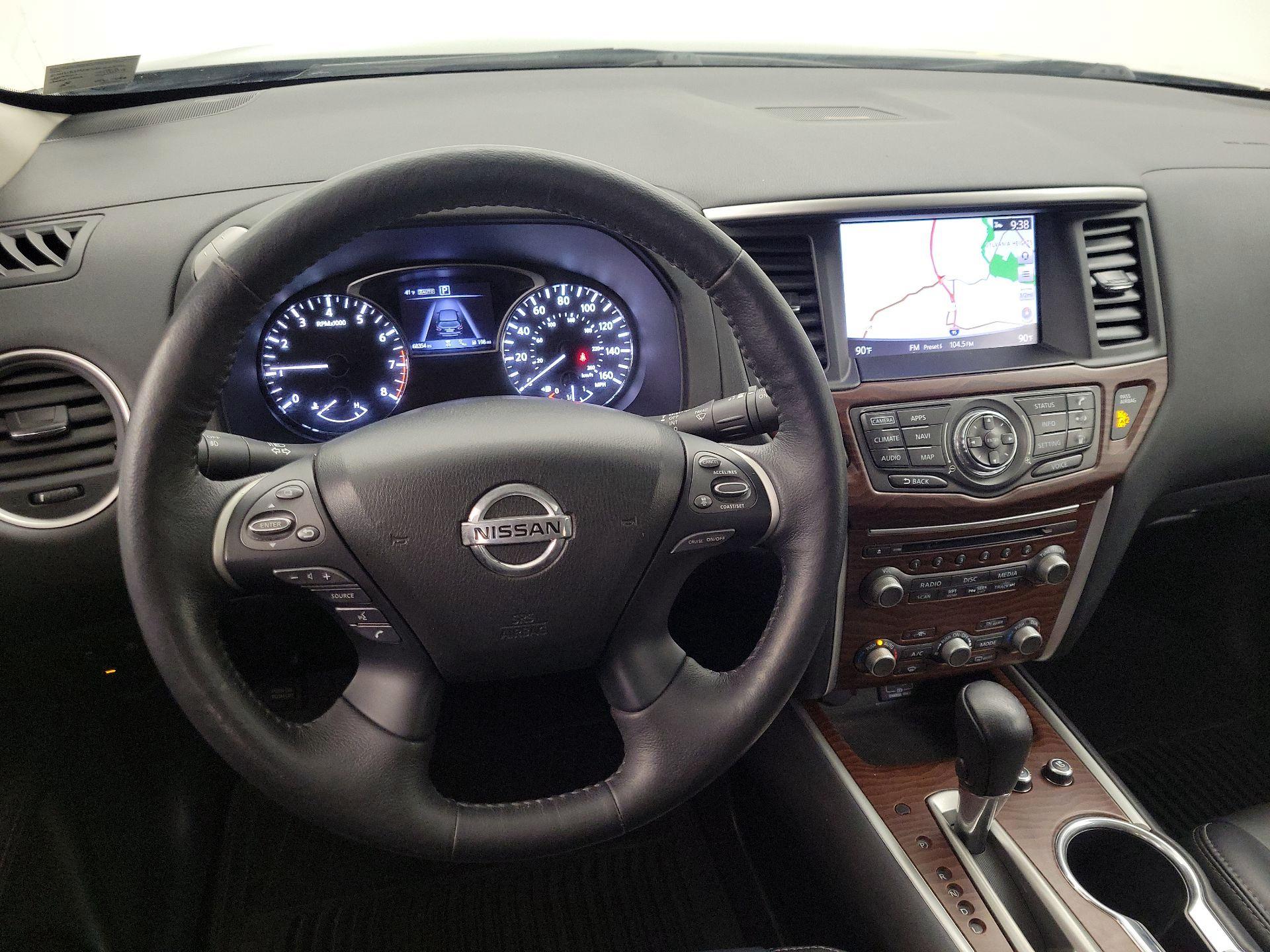 Thumbnail: 2018 Nissan Pathfinder - 10