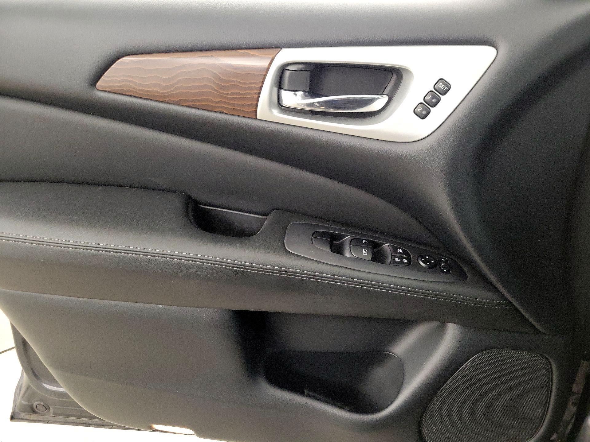 Thumbnail: 2018 Nissan Pathfinder - 12