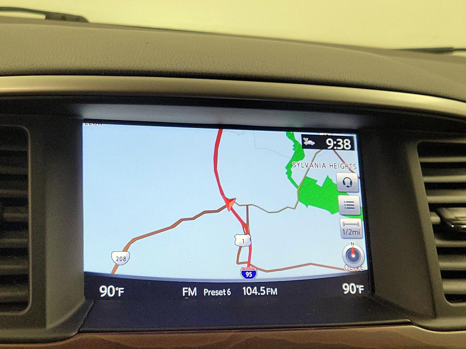 Thumbnail: 2018 Nissan Pathfinder - 14