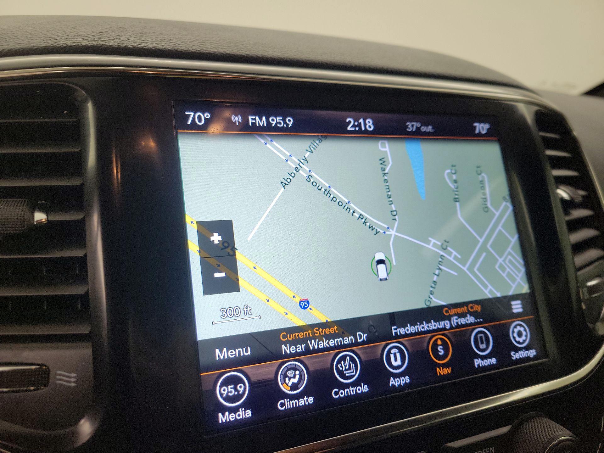 Thumbnail: 2020 Jeep Grand Cherokee - 14