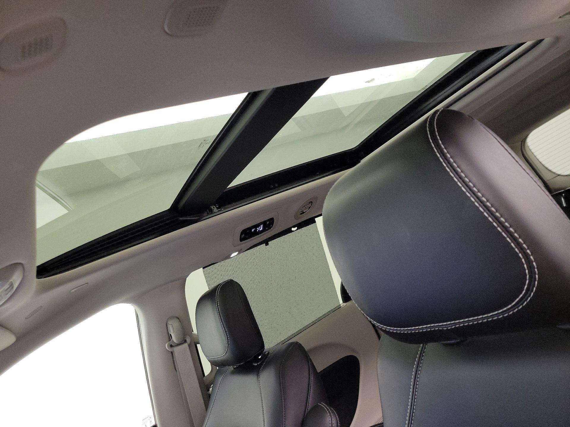 Thumbnail: 2024 Chrysler Pacifica - 19