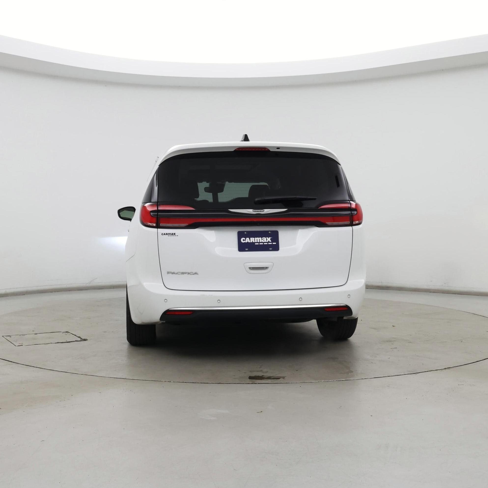 Thumbnail: 2024 Chrysler Pacifica - 6